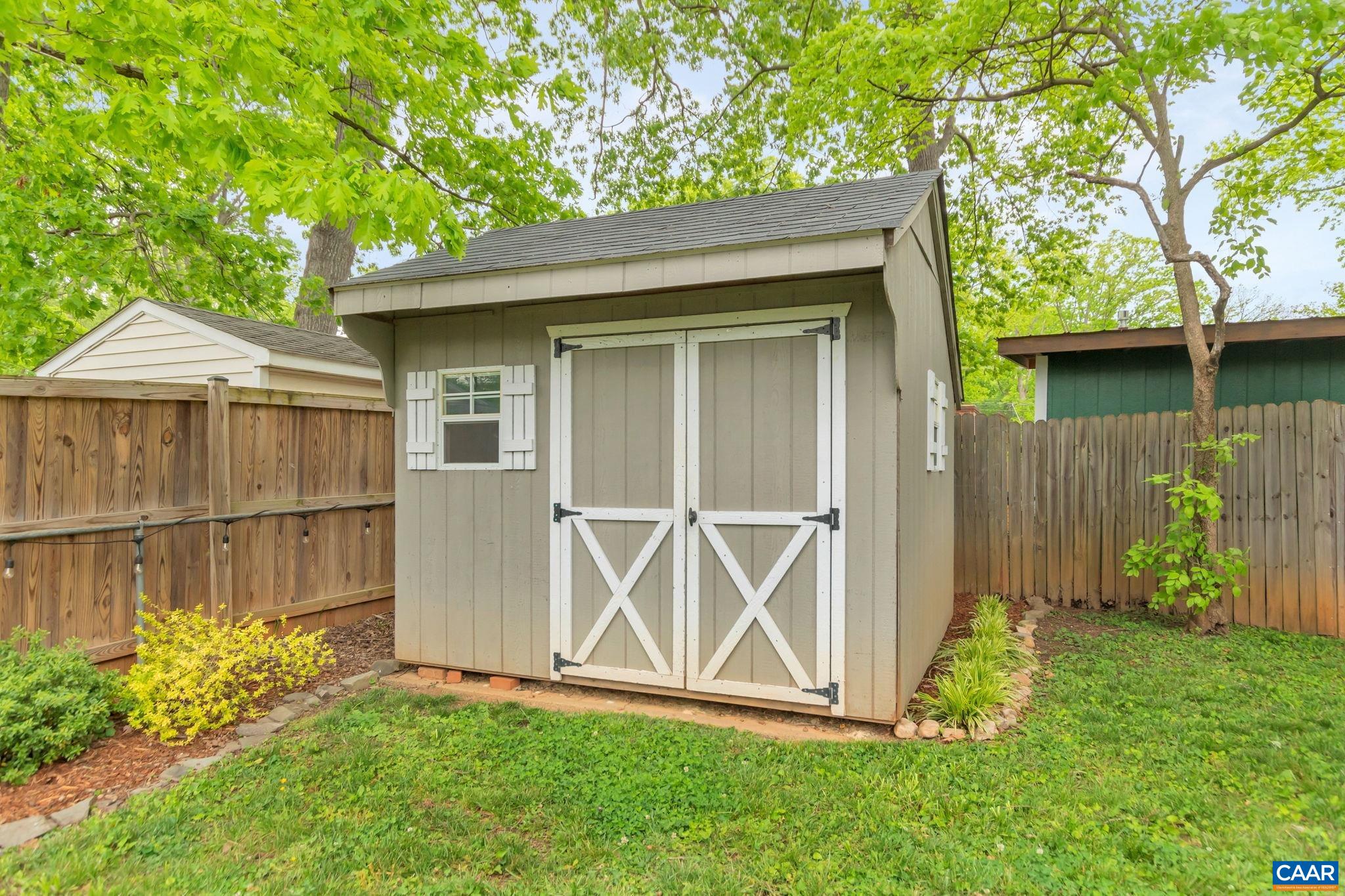 713 VILLAGE RD
