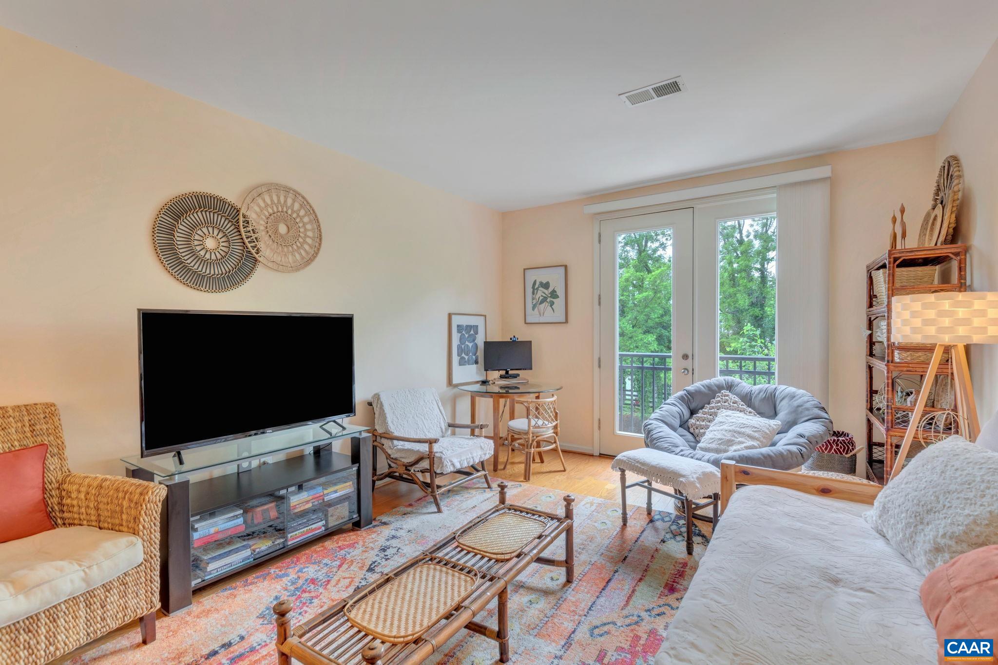 760 WALKER SQ Unit: 3A