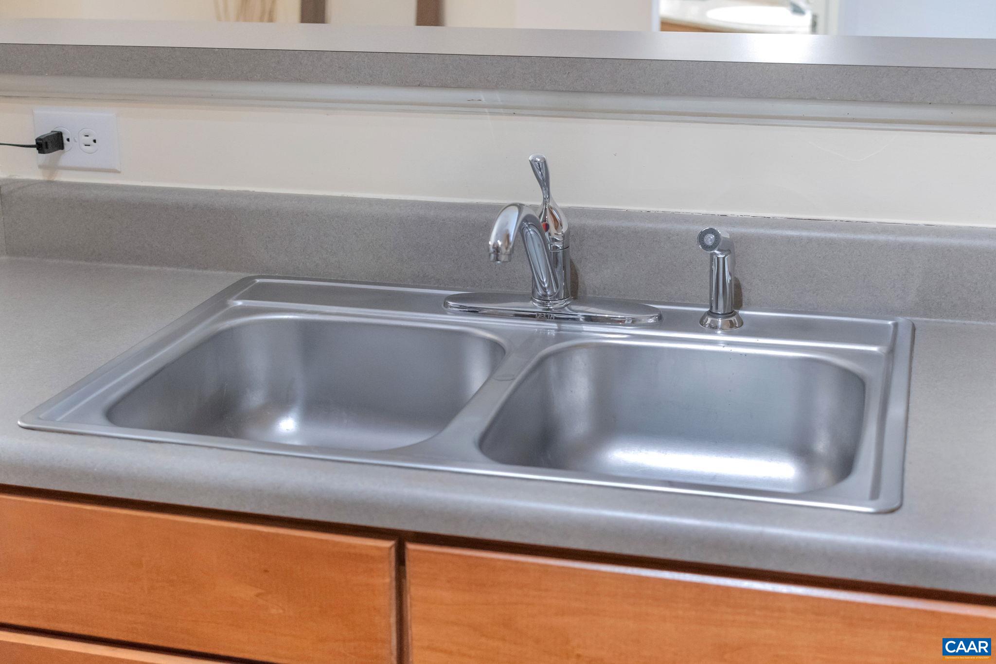 760 WALKER SQ Unit: 3A