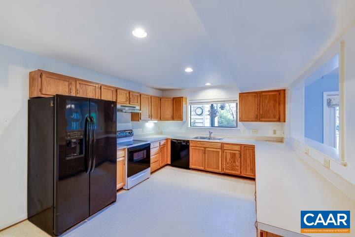 998 AMBER RIDGE RD