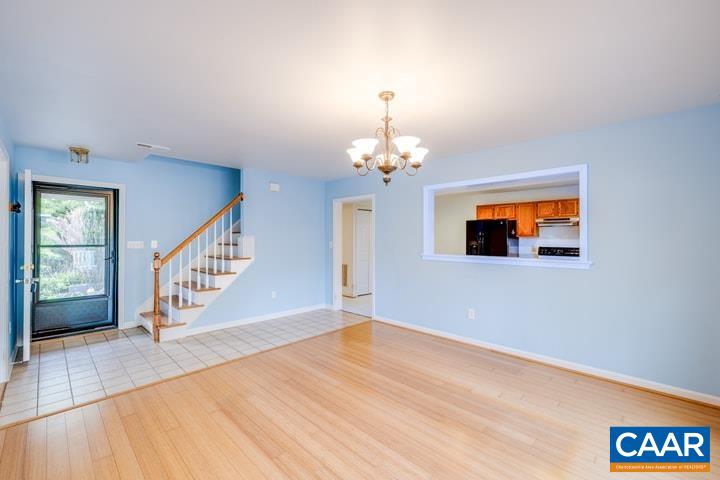 998 AMBER RIDGE RD