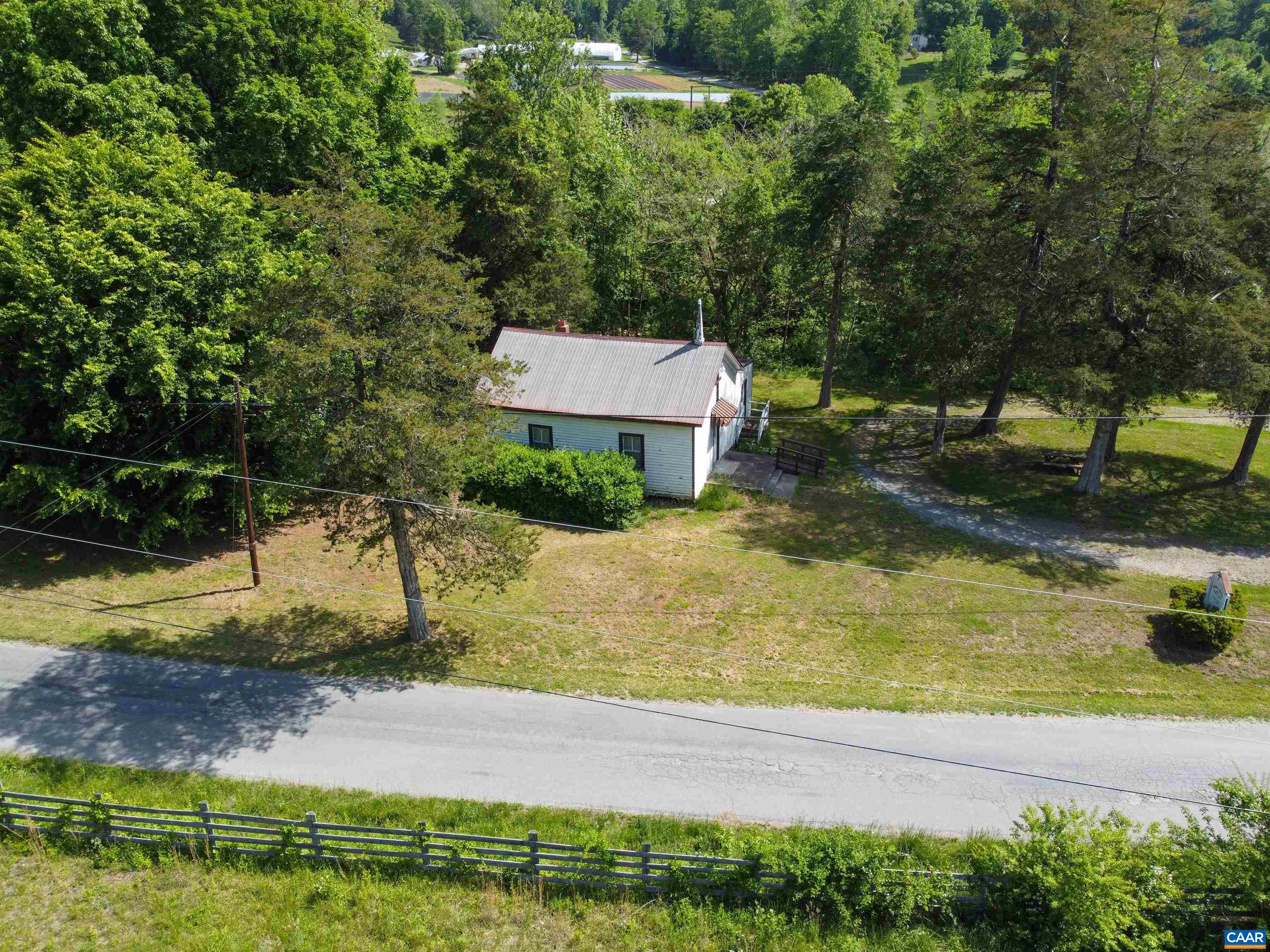 3445 SIMMONS GAP RD