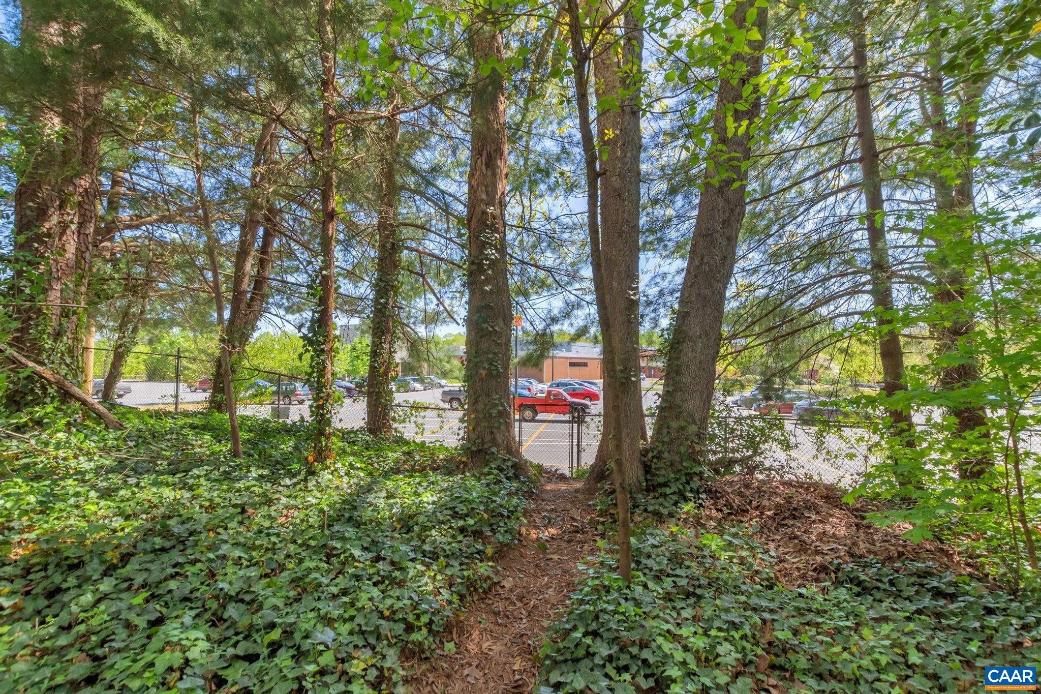 1440 GROVE RD