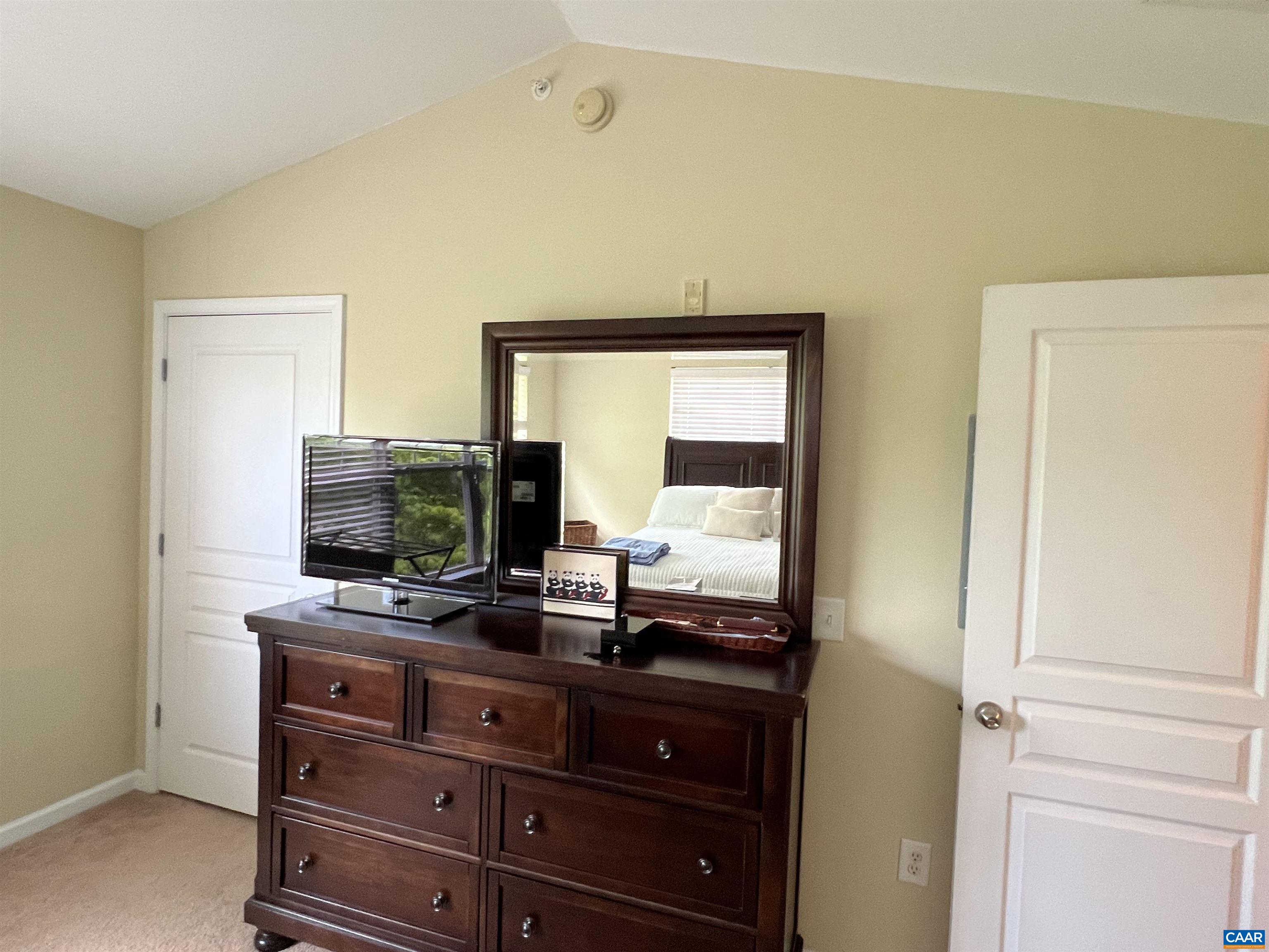 1615 ELMWOOD CT Unit: 208