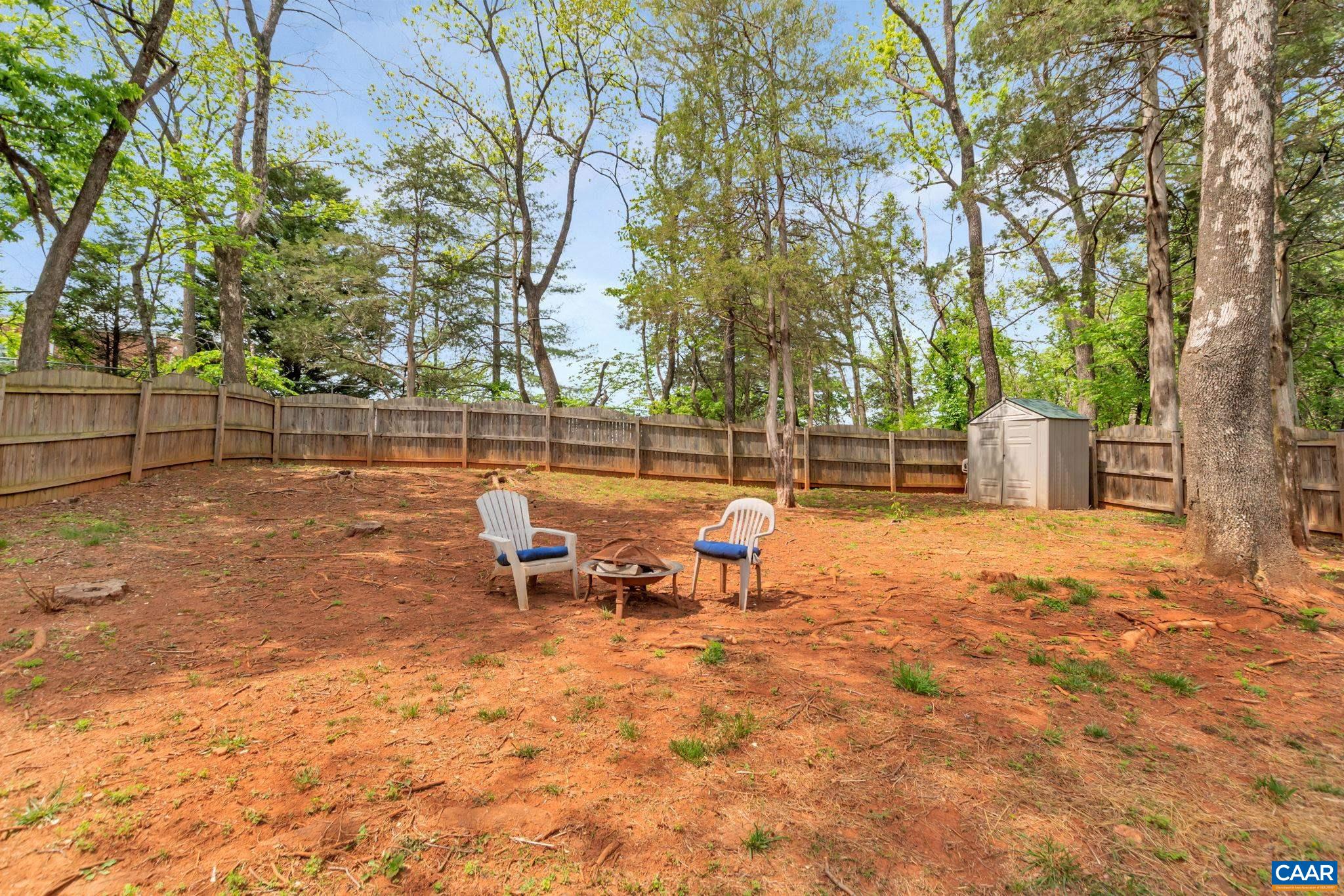 1470 WILLOW LAKE DR