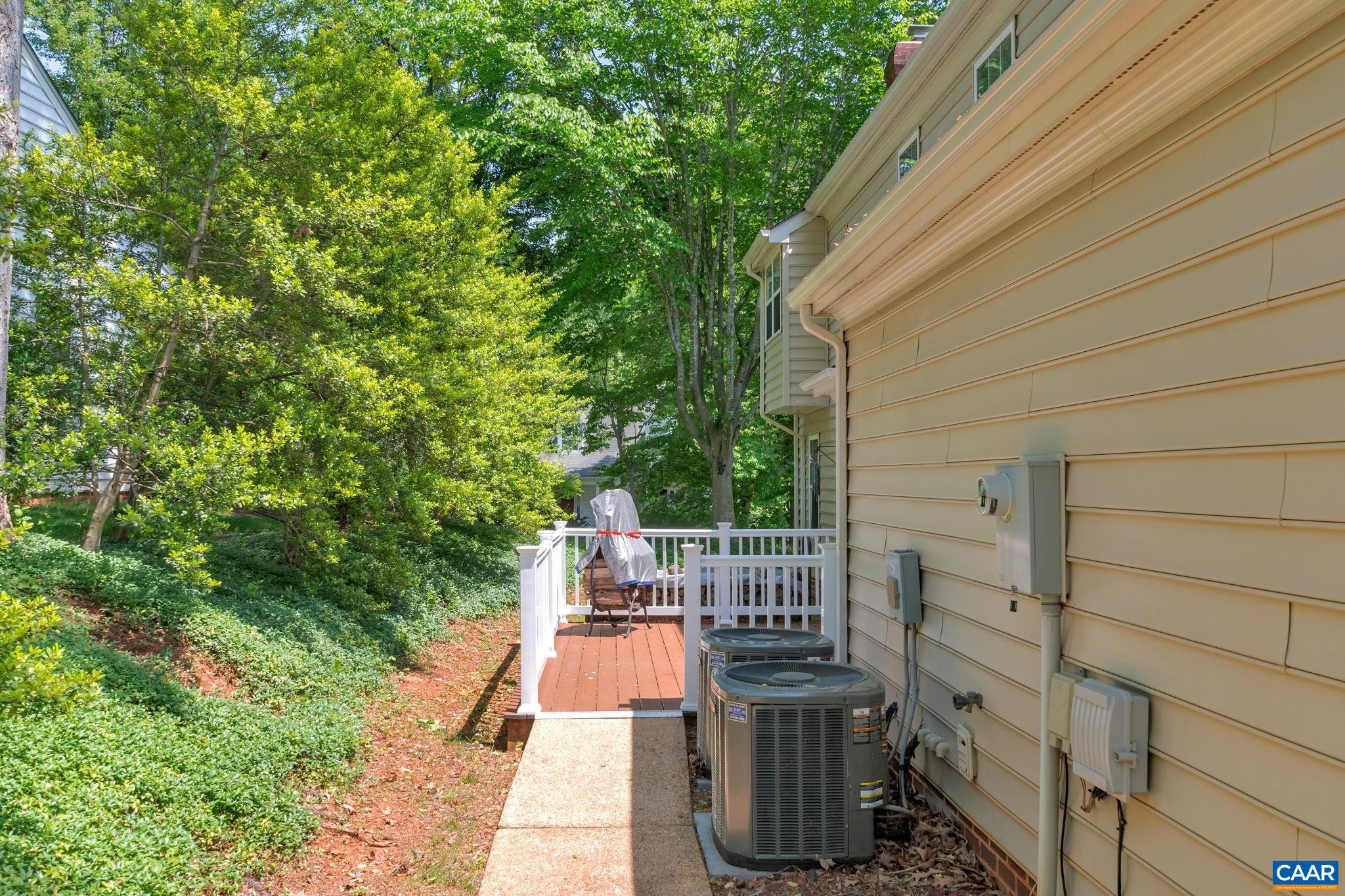 2762 CRICKLEWOOD CT