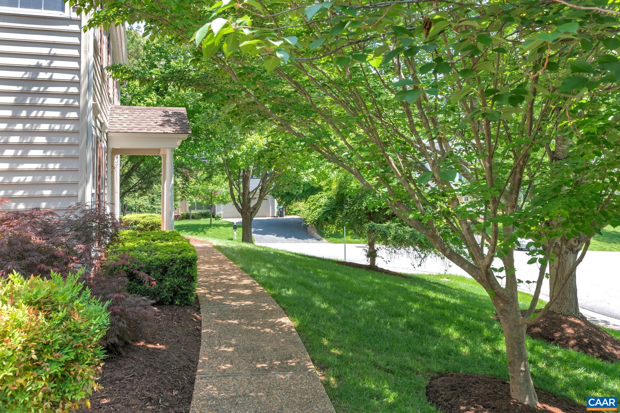 2762 CRICKLEWOOD CT