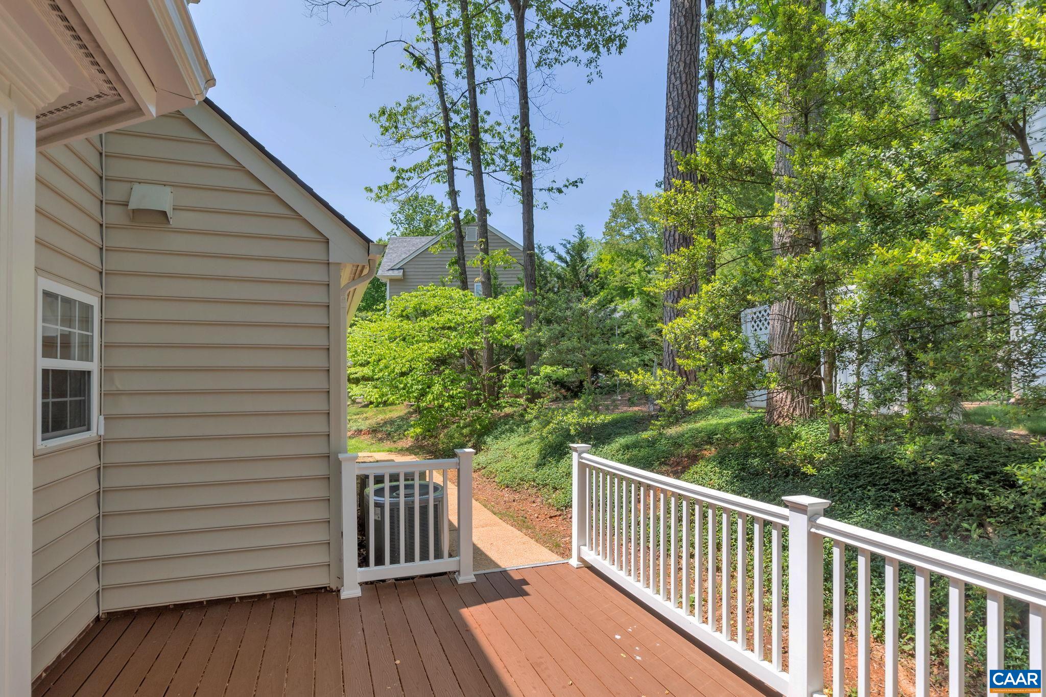 2762 CRICKLEWOOD CT