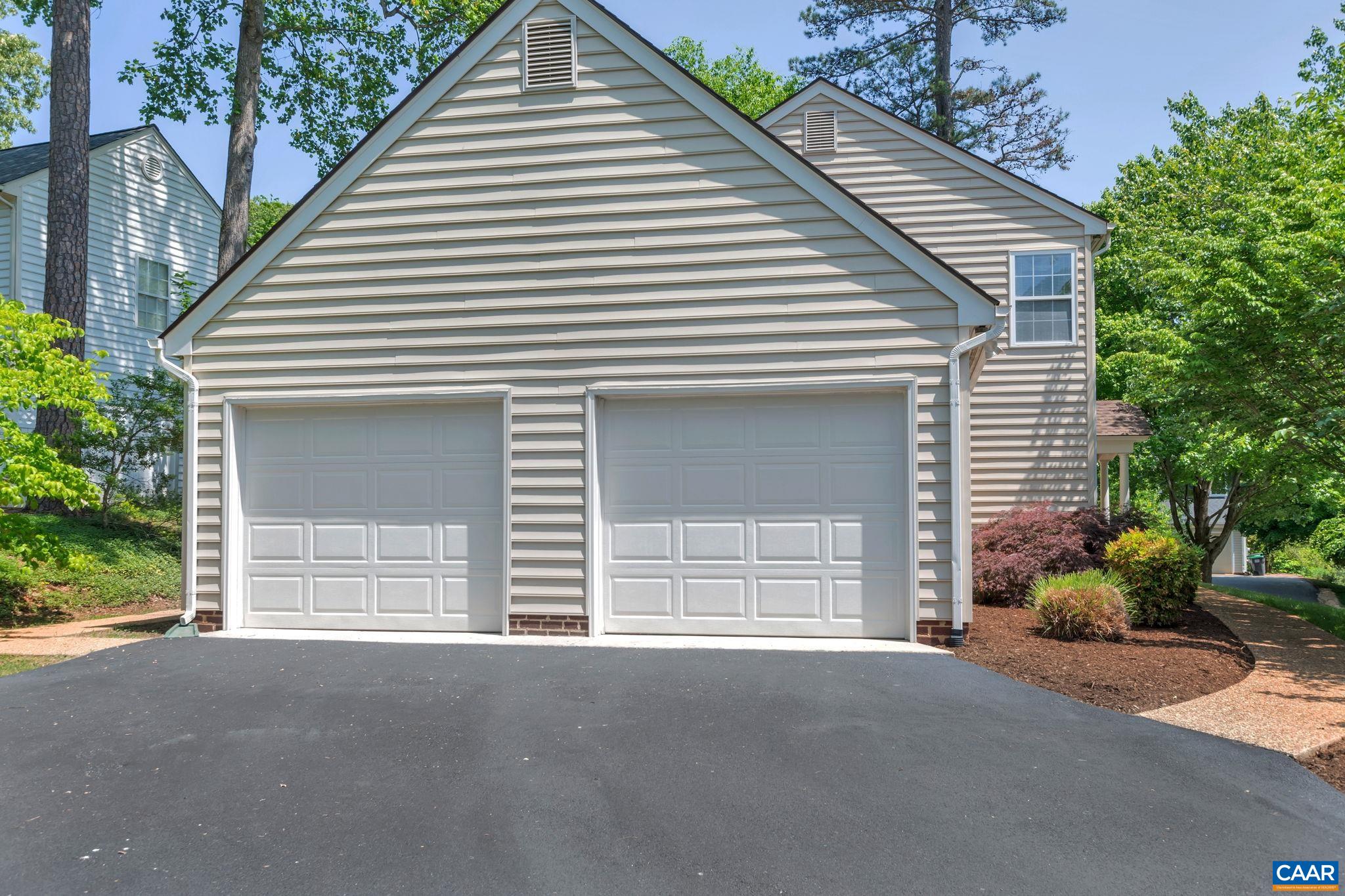 2762 CRICKLEWOOD CT