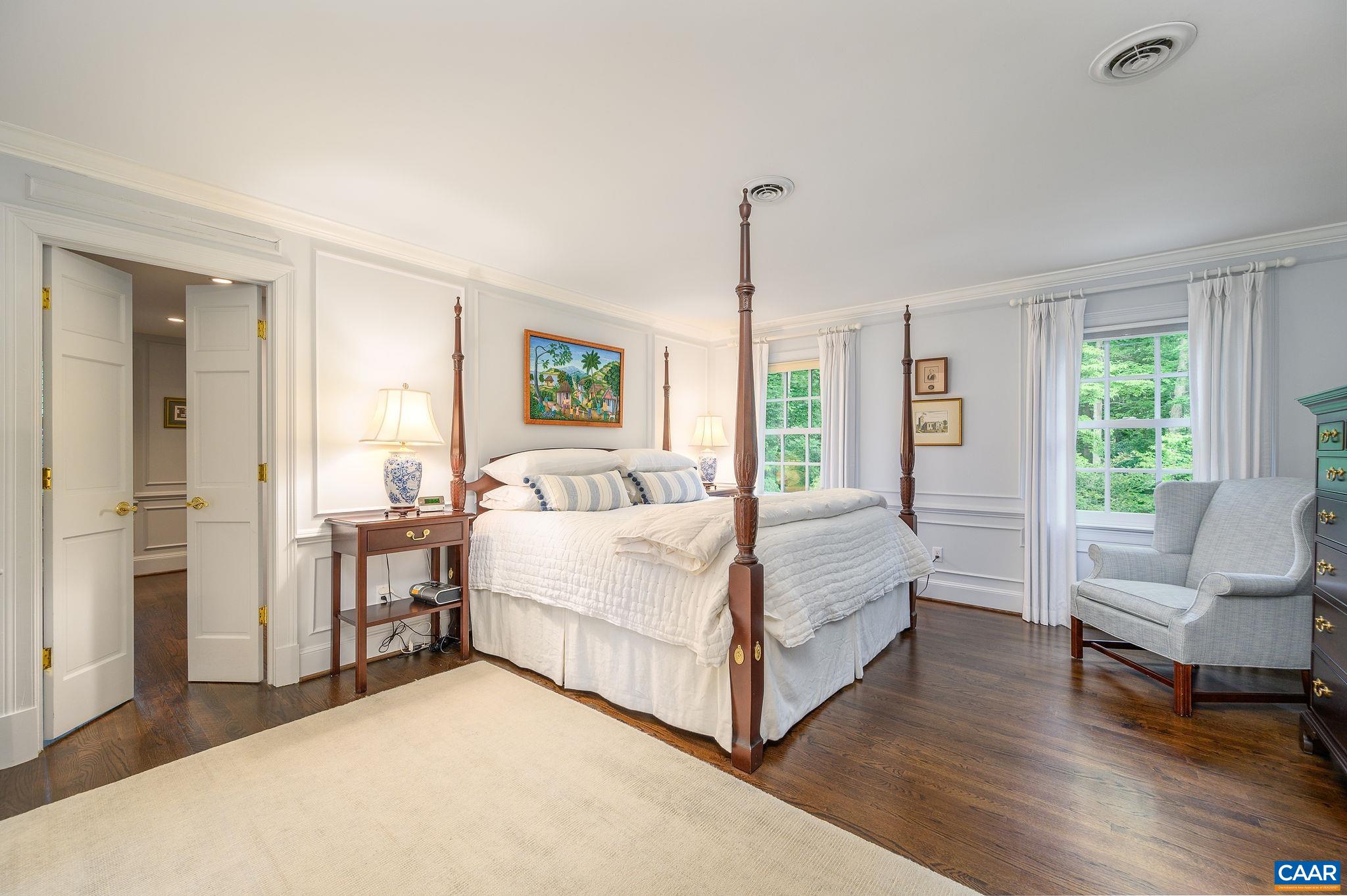 1075 OLD GARTH RD