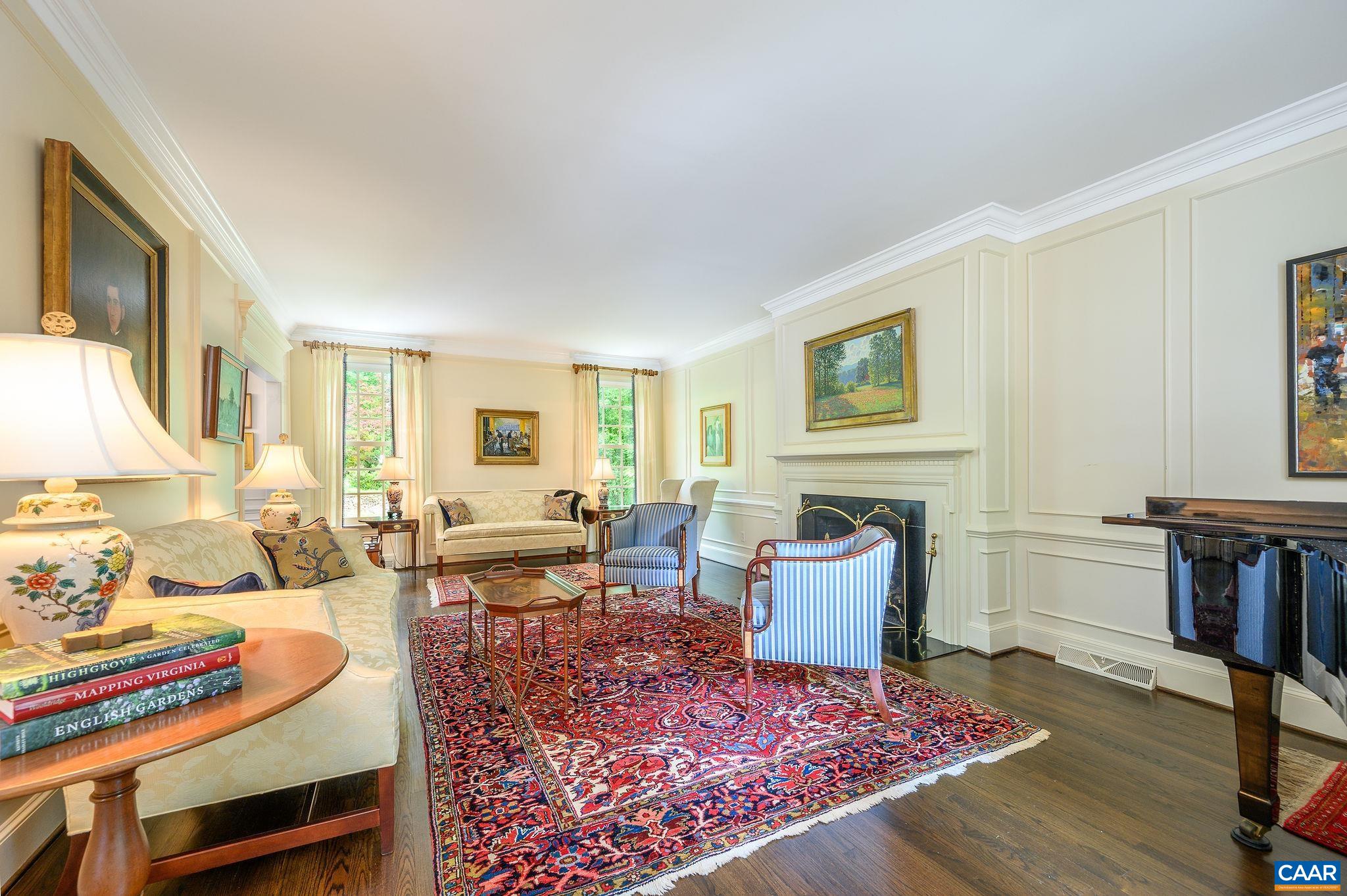 1075 OLD GARTH RD