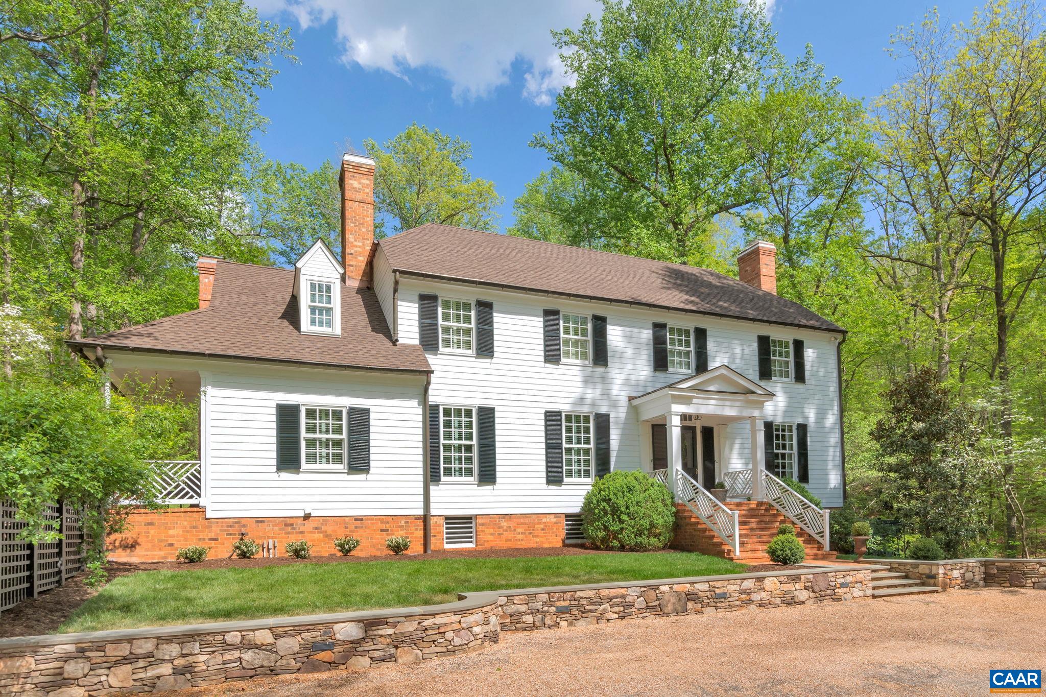 1075 OLD GARTH RD