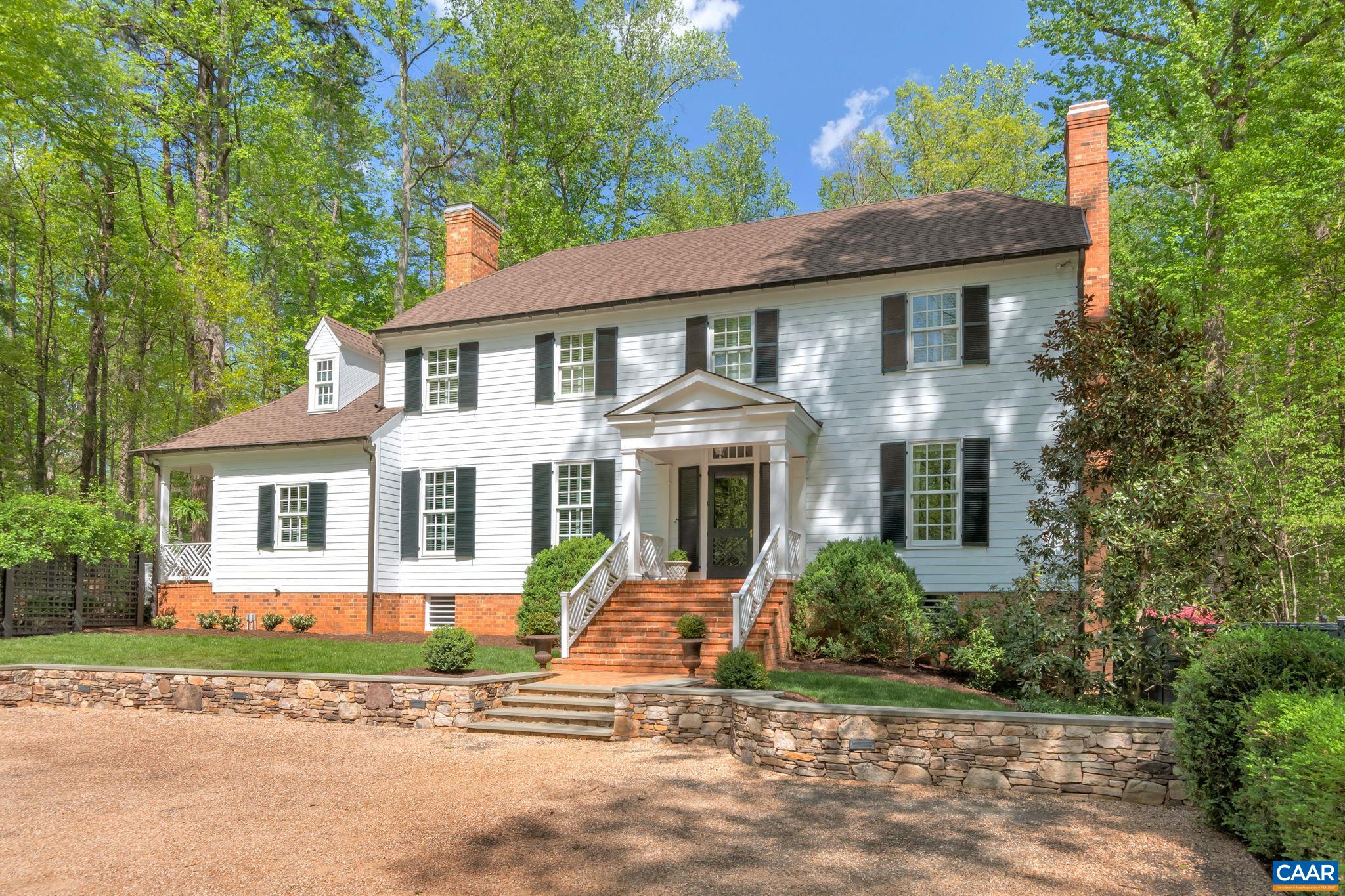 1075 OLD GARTH RD
