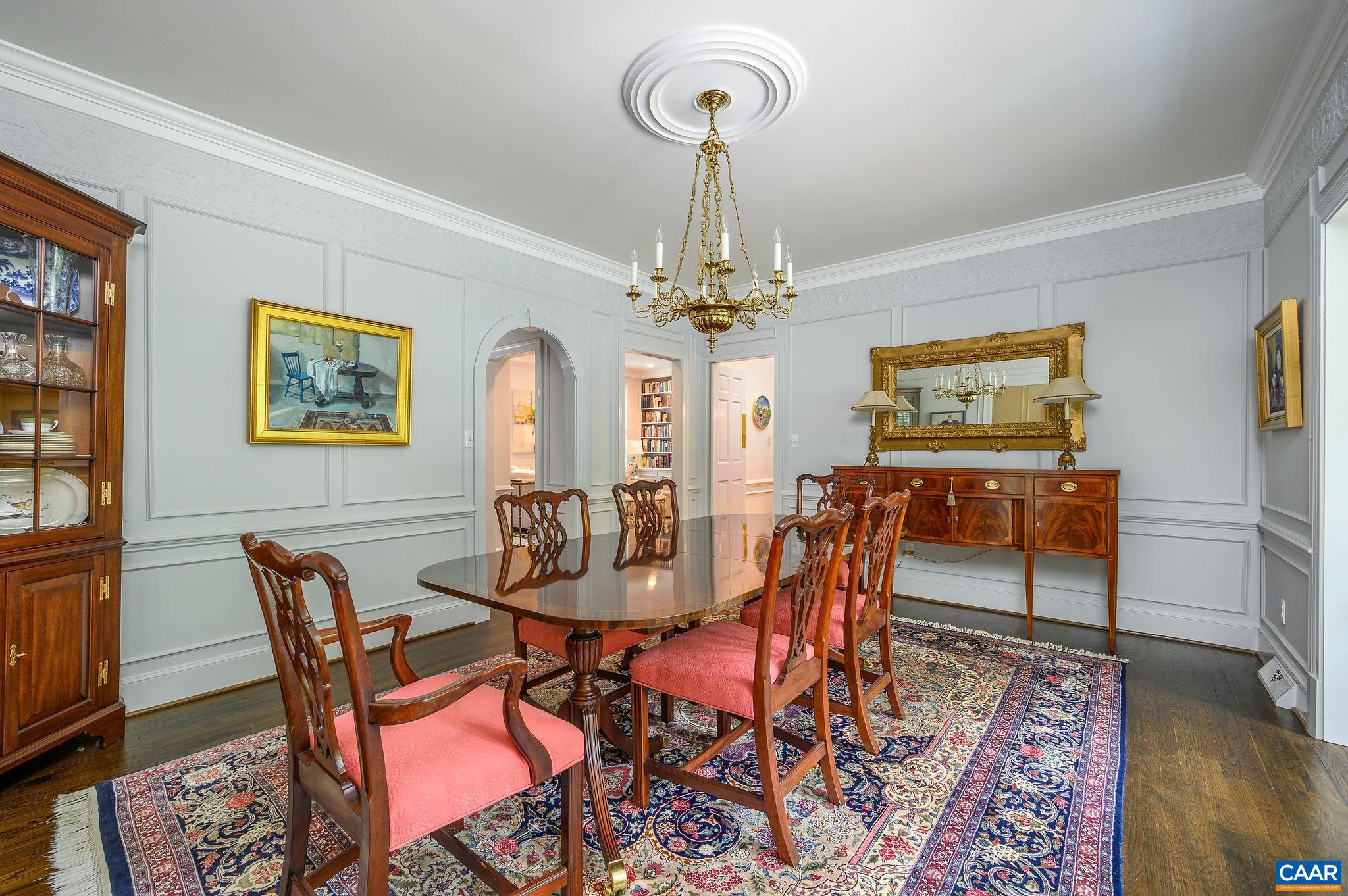1075 OLD GARTH RD