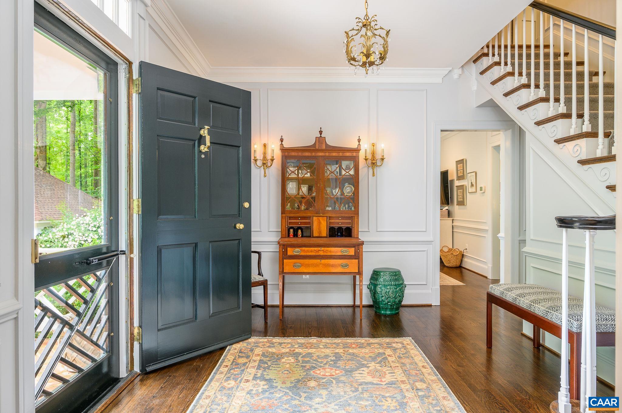 1075 OLD GARTH RD