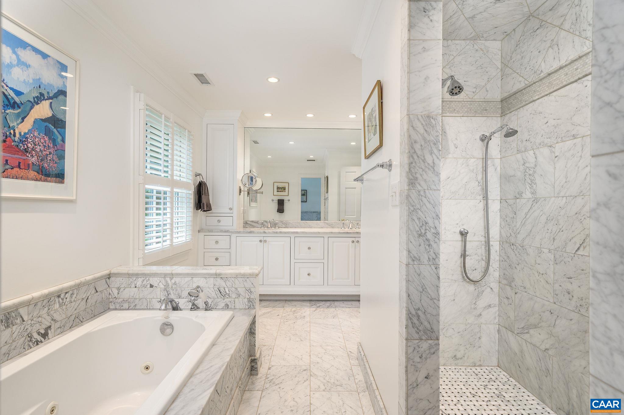 1075 OLD GARTH RD