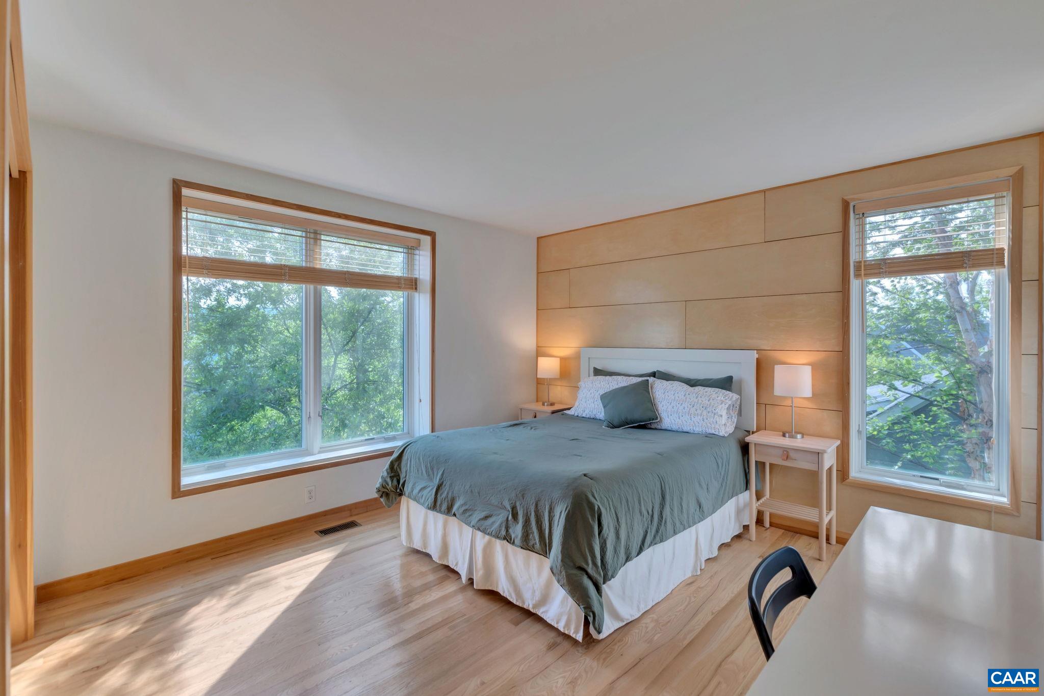 123 RIVERBLUFF CIR