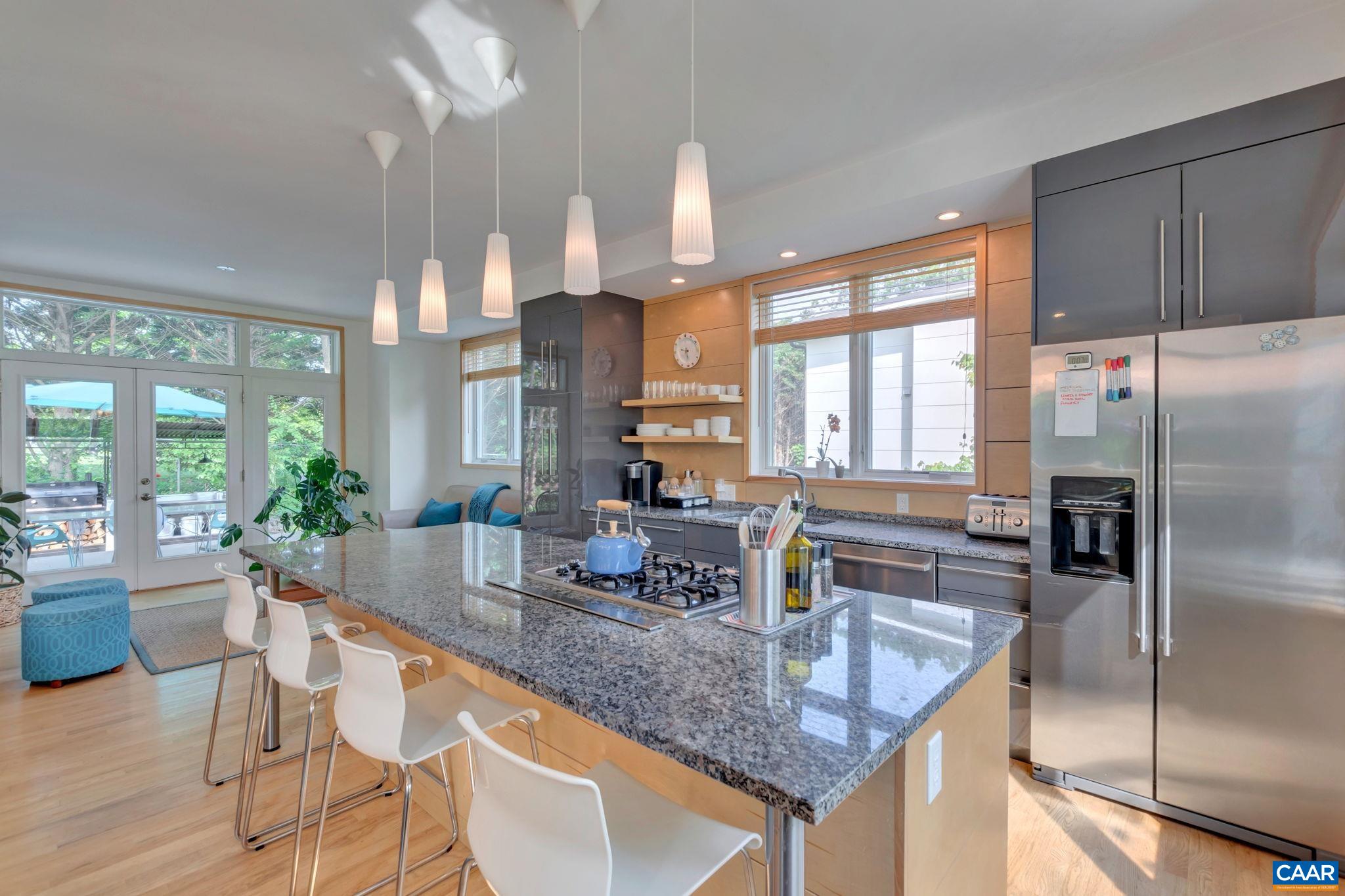 123 RIVERBLUFF CIR