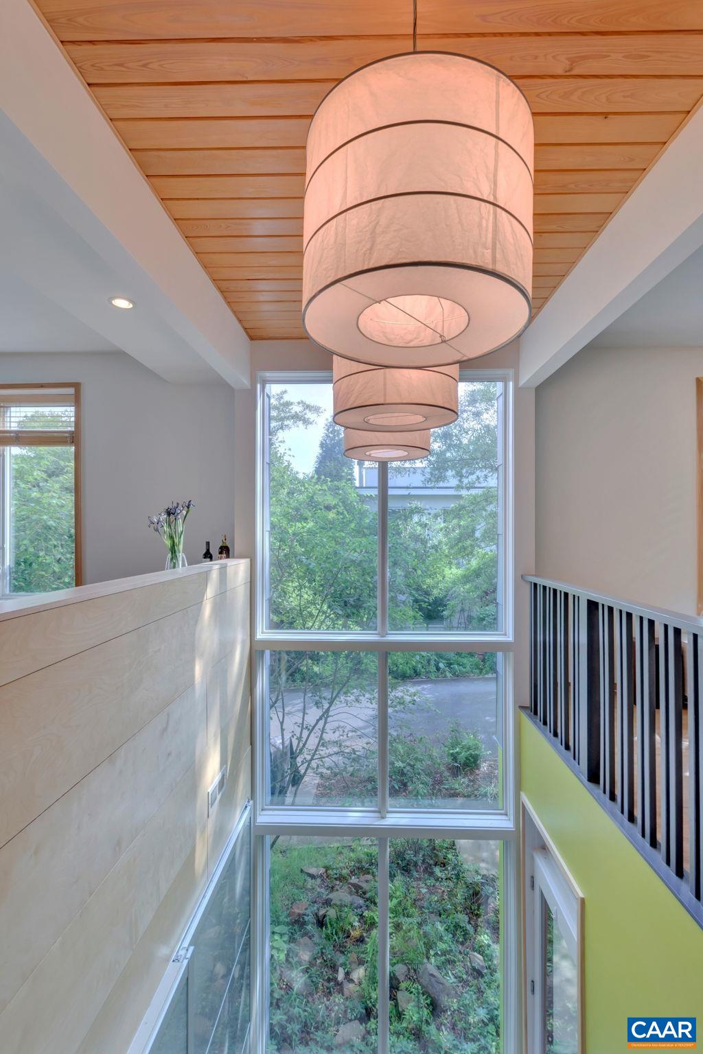123 RIVERBLUFF CIR