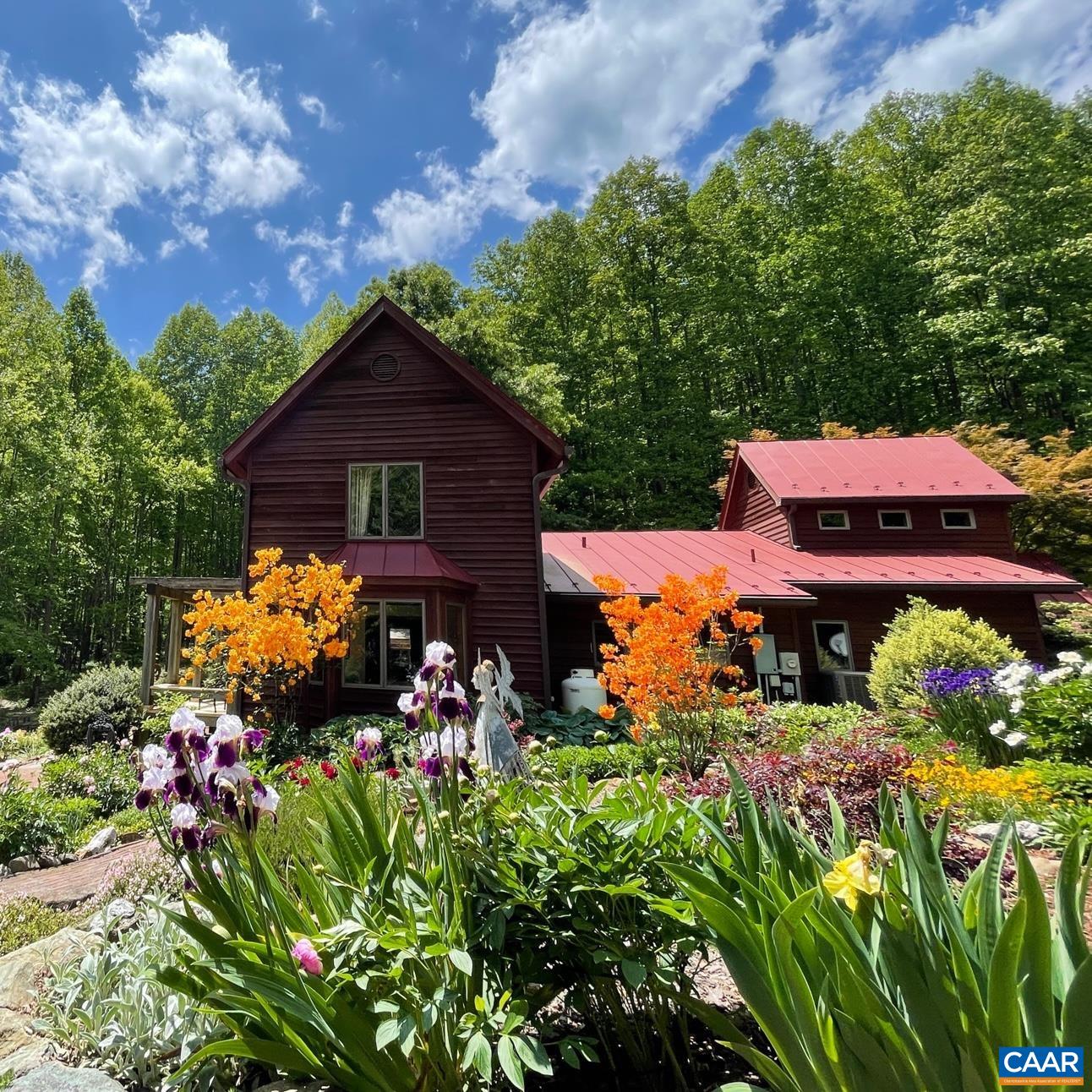 3794 OLD ROBERTS MOUNTAIN RD