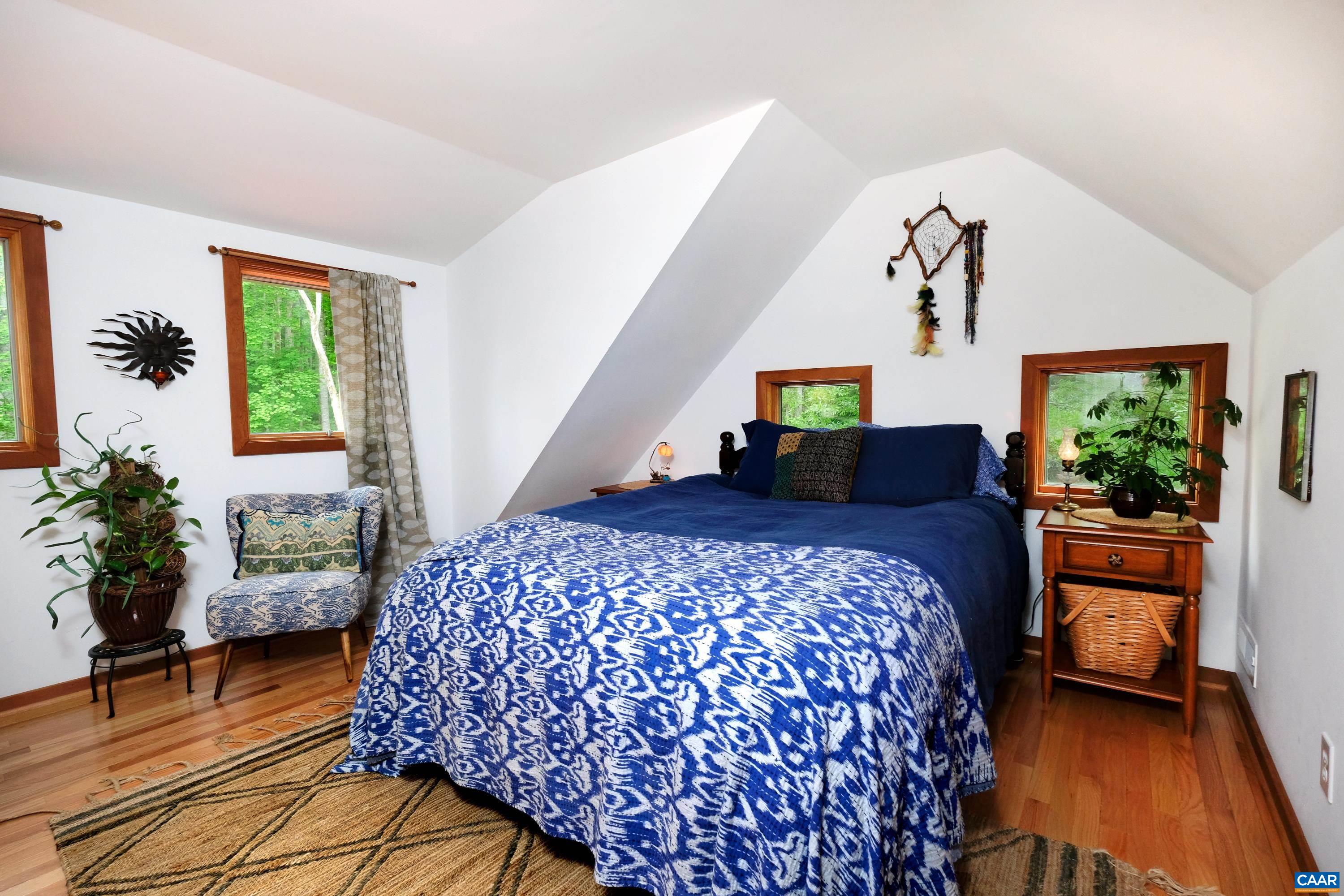 3794 OLD ROBERTS MOUNTAIN RD
