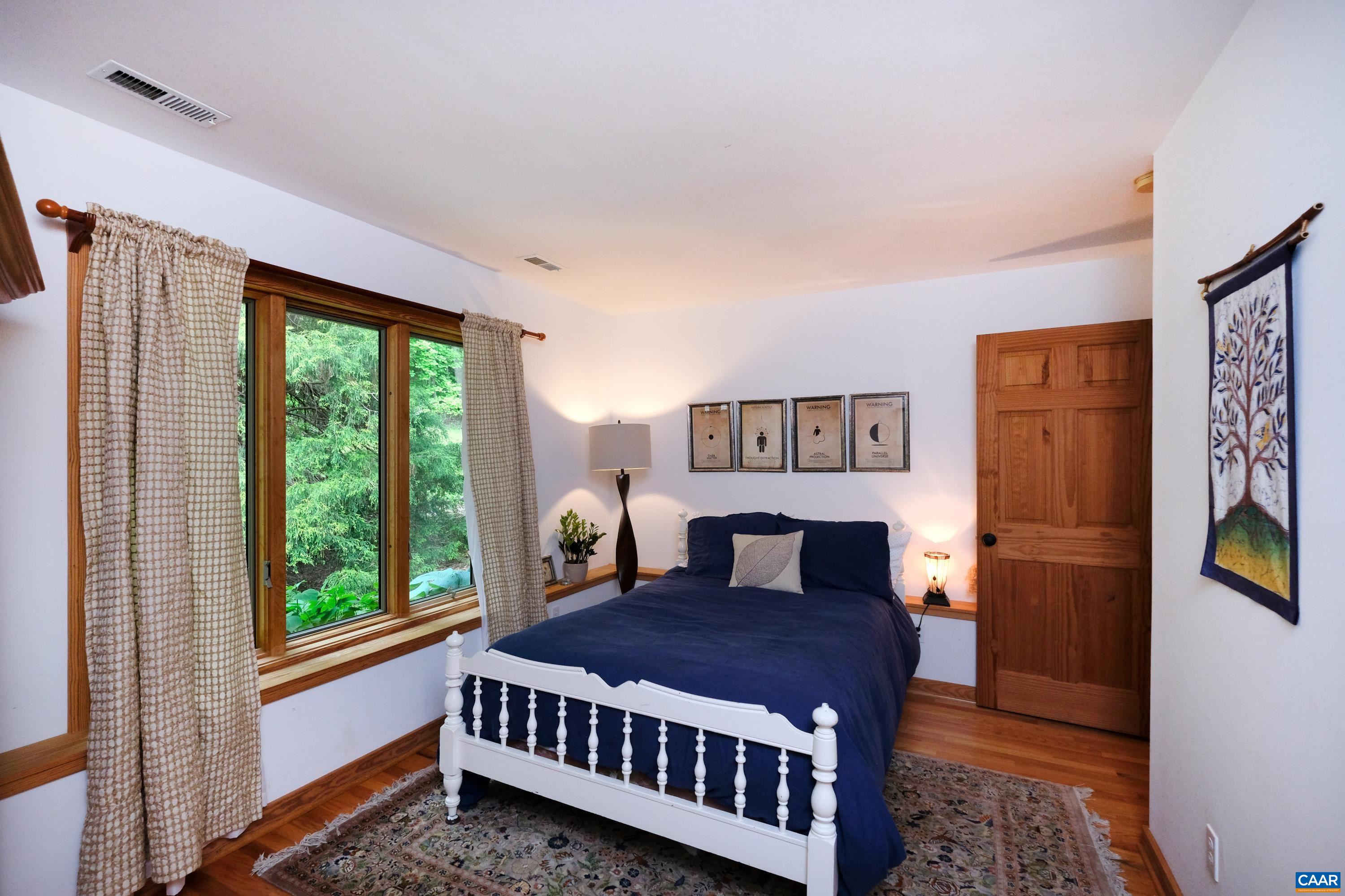 3794 OLD ROBERTS MOUNTAIN RD