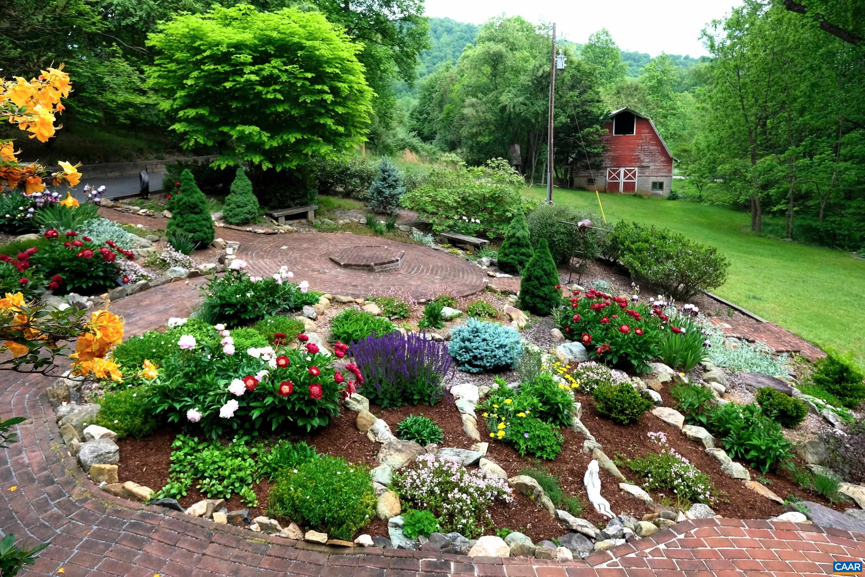 3794 OLD ROBERTS MOUNTAIN RD