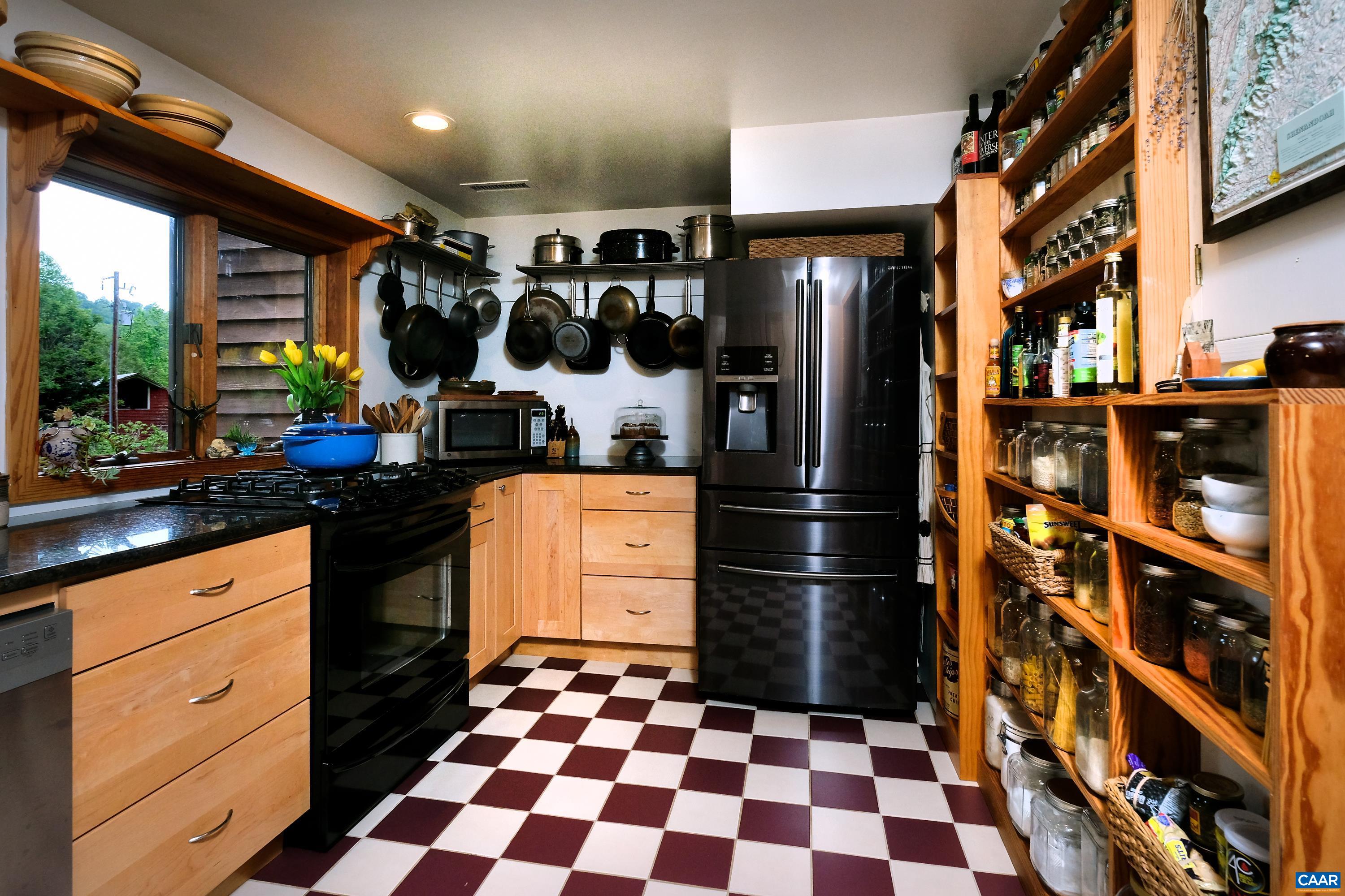 3794 OLD ROBERTS MOUNTAIN RD