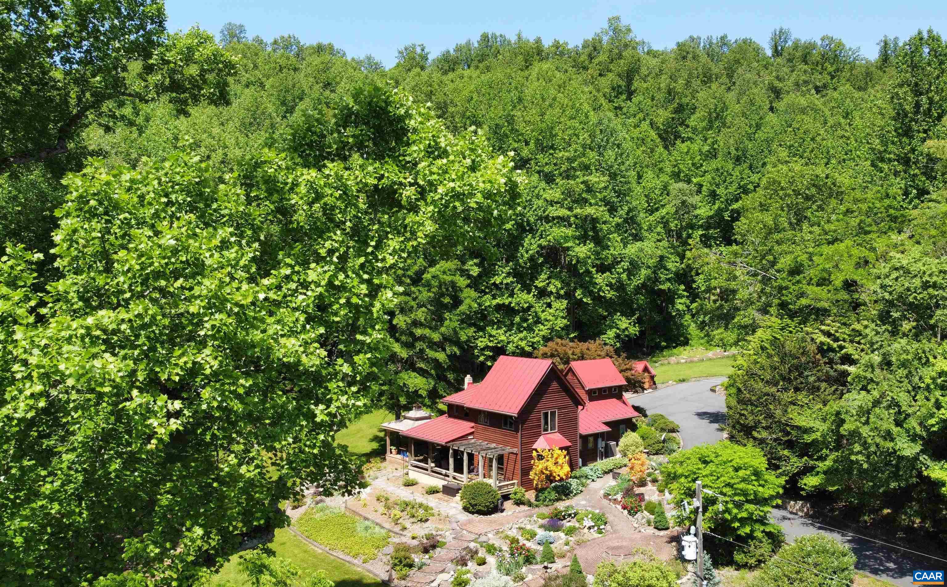 3794 OLD ROBERTS MOUNTAIN RD