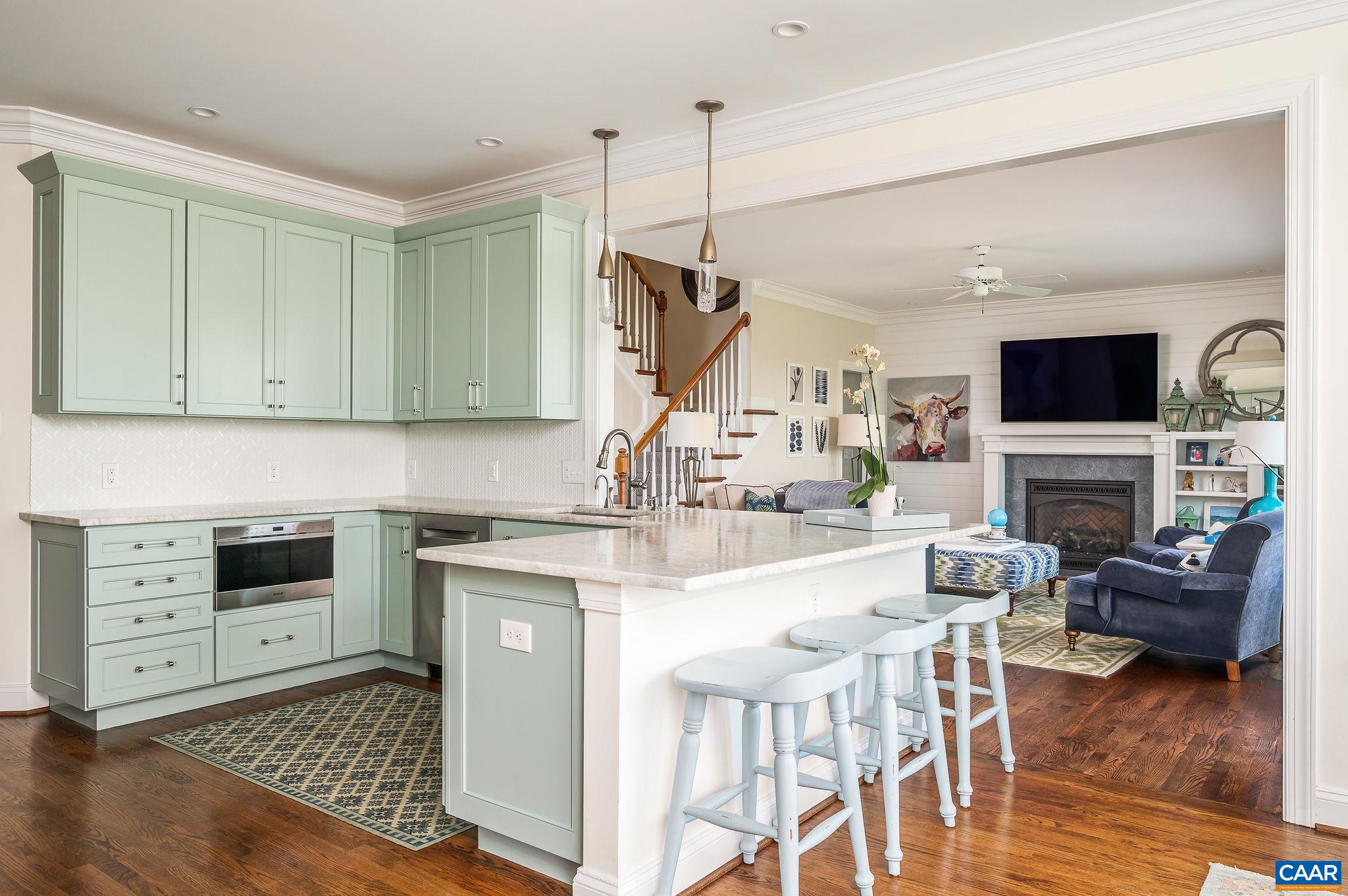 231 LANDMARK DR