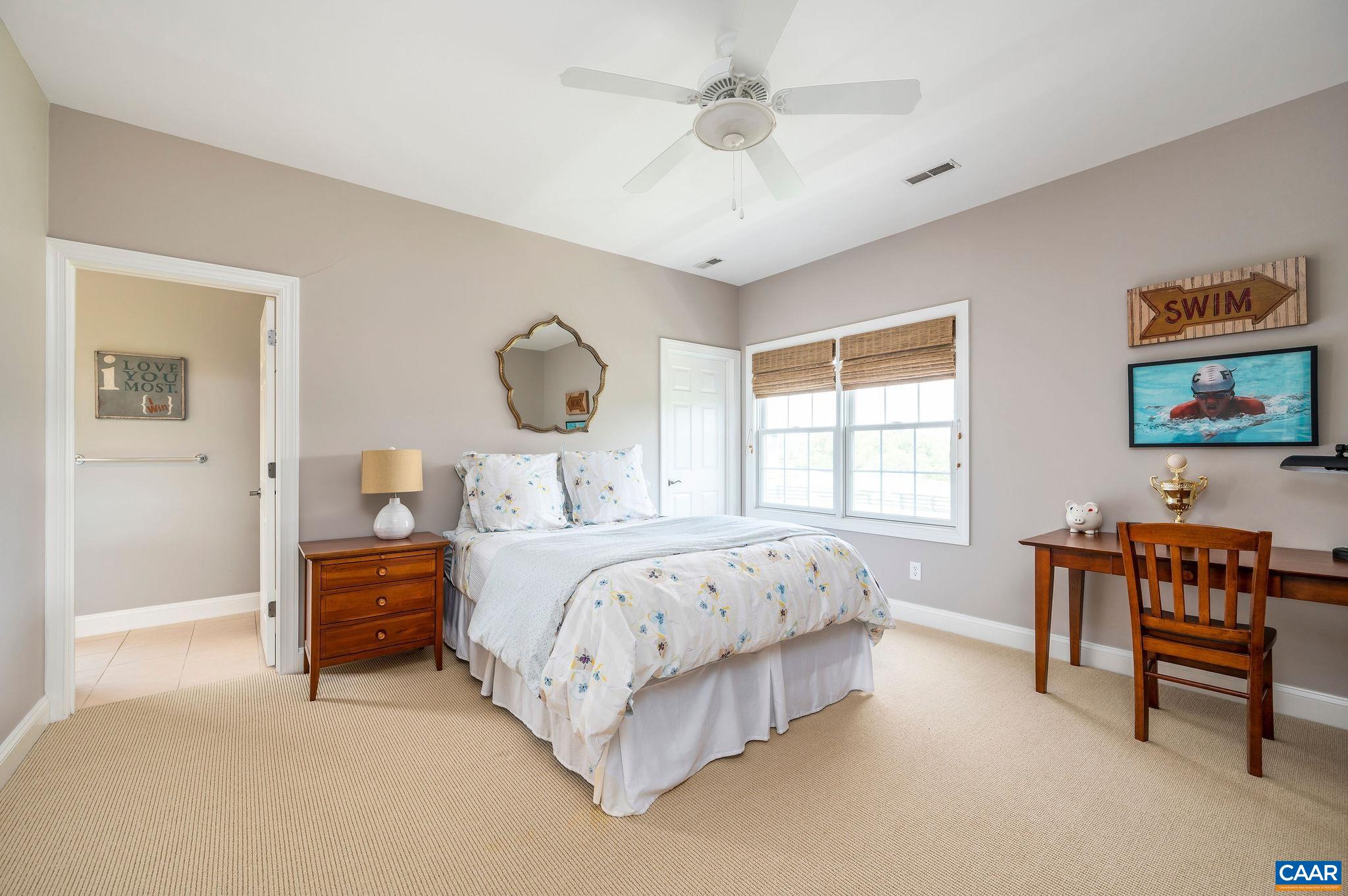 231 LANDMARK DR