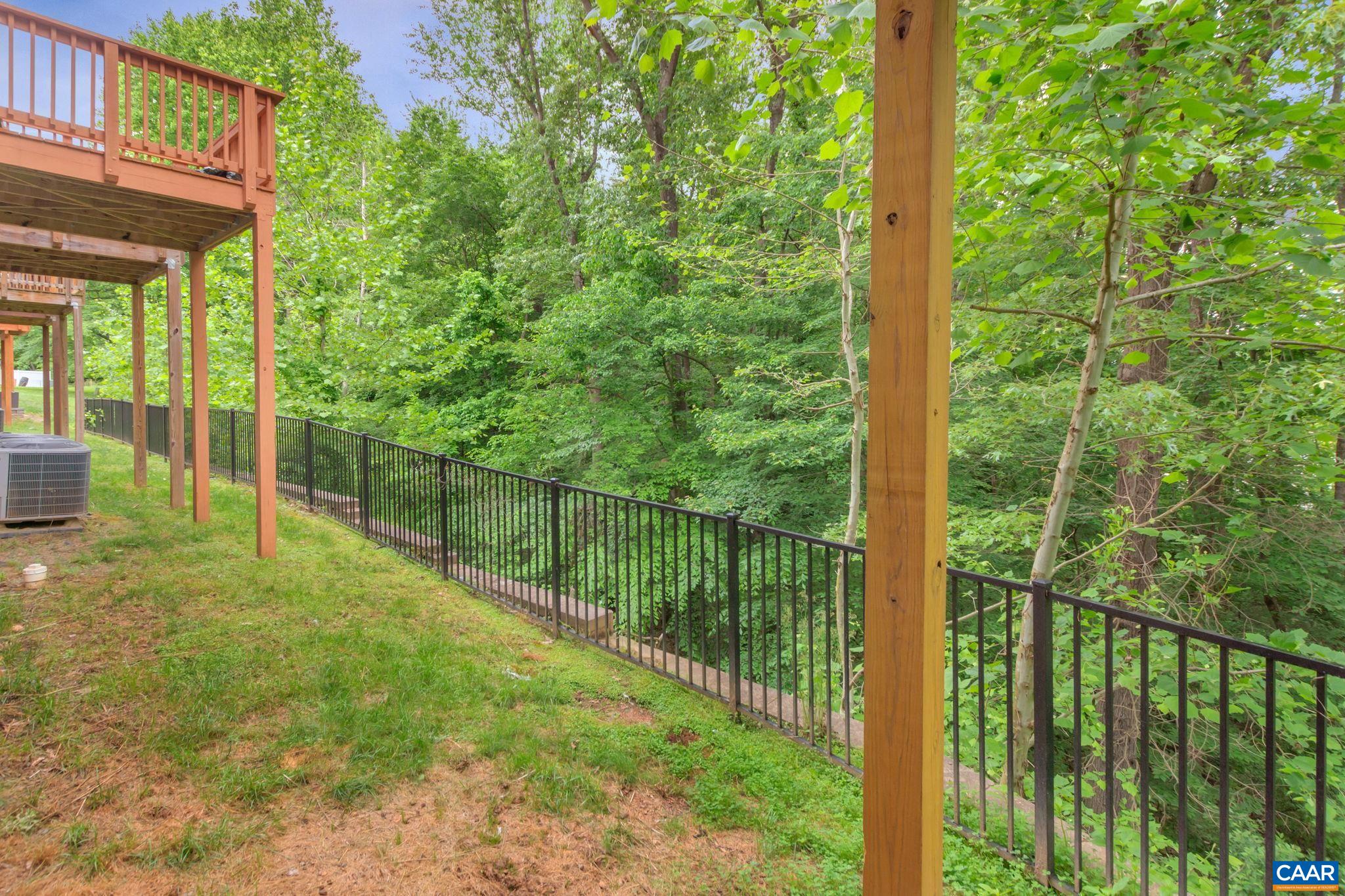 144 LONGWOOD DR