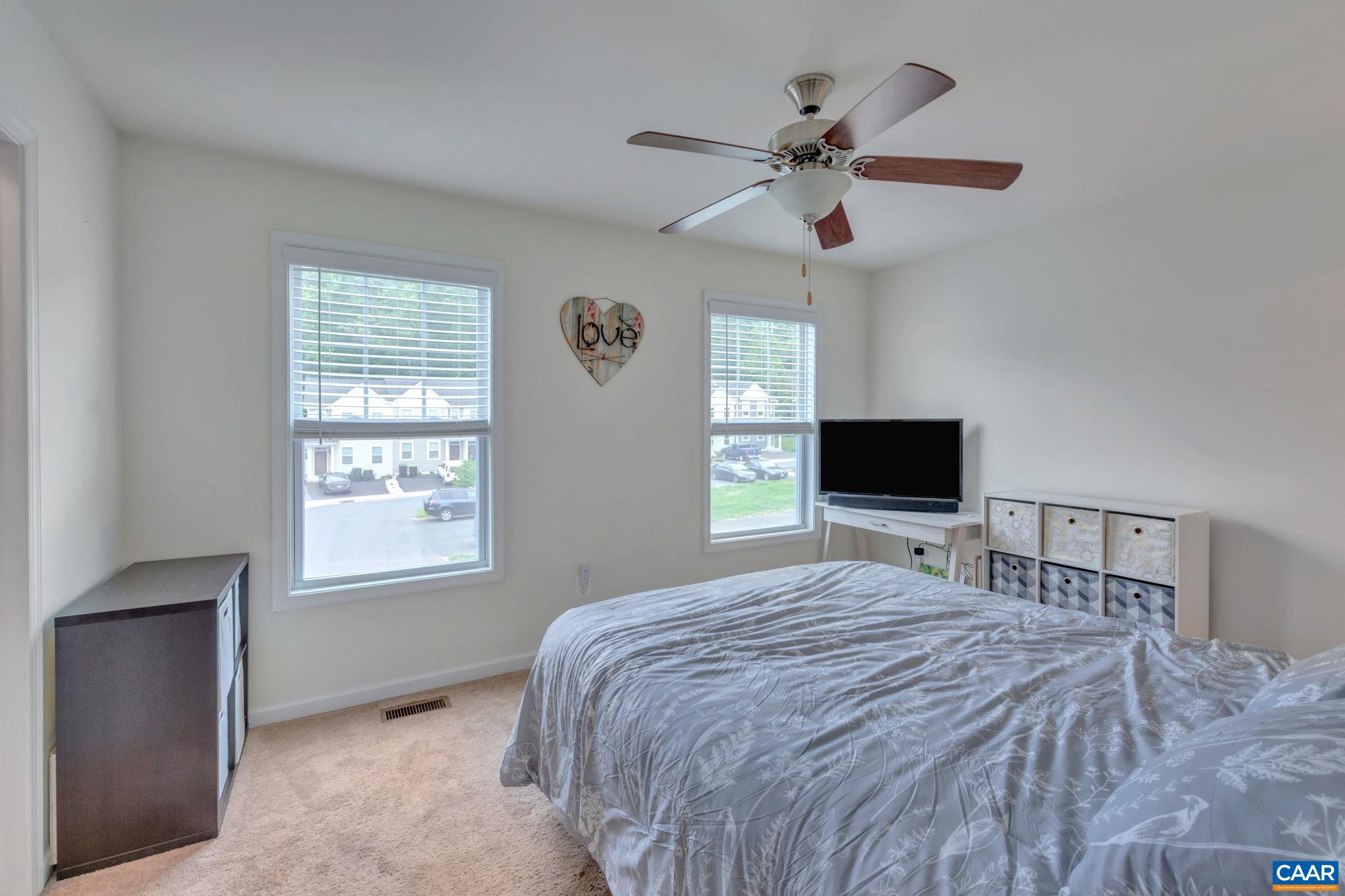144 LONGWOOD DR