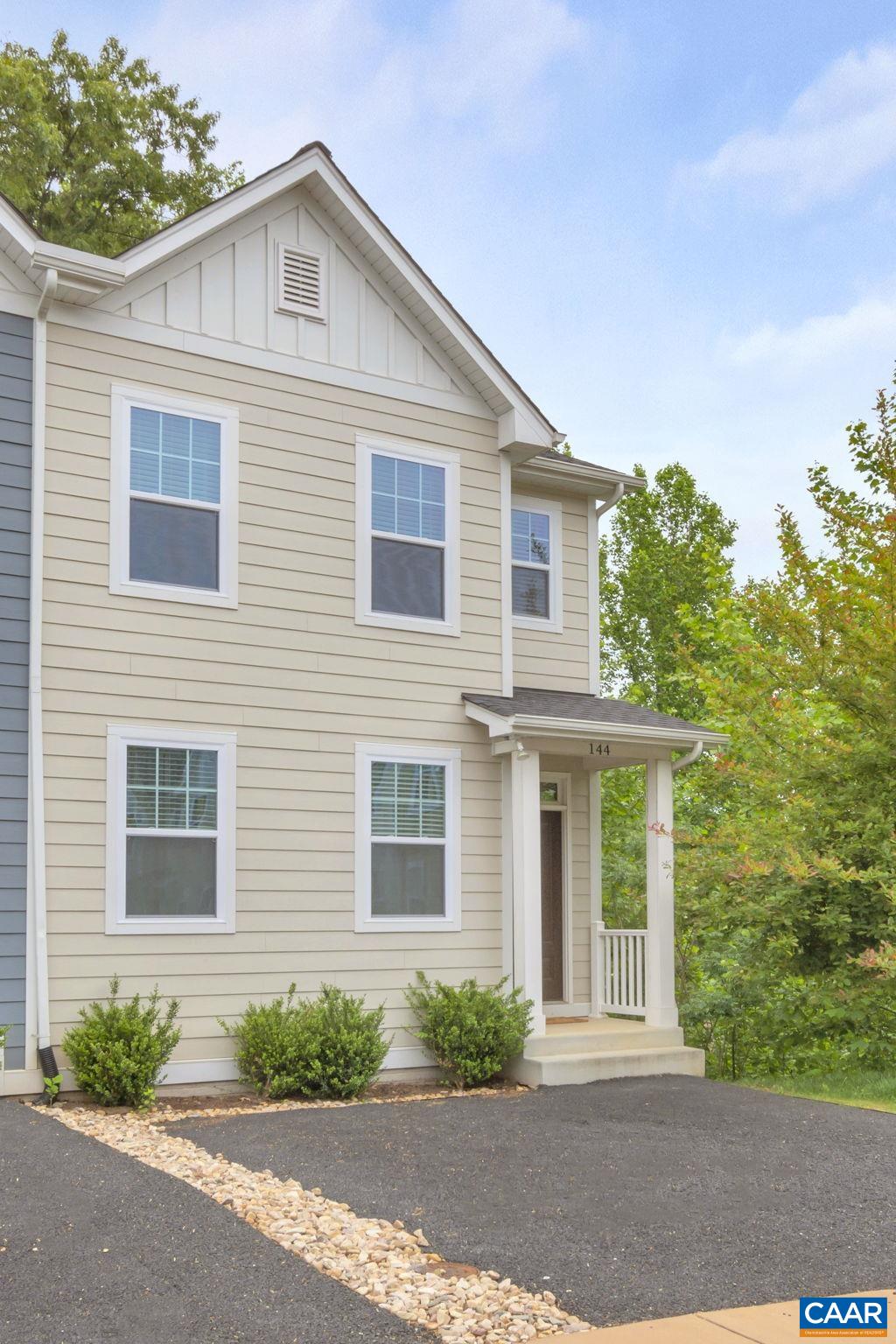 144 LONGWOOD DR