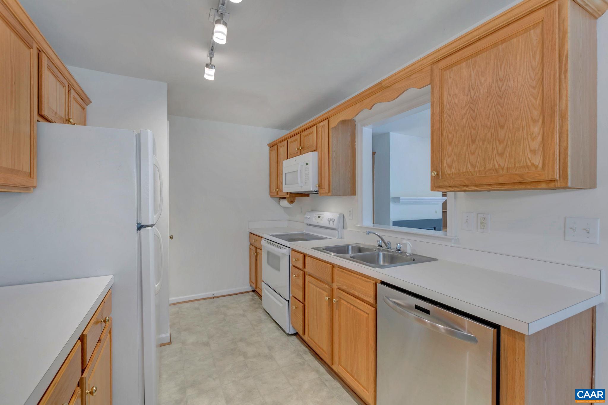 109 SUNDROPS CT