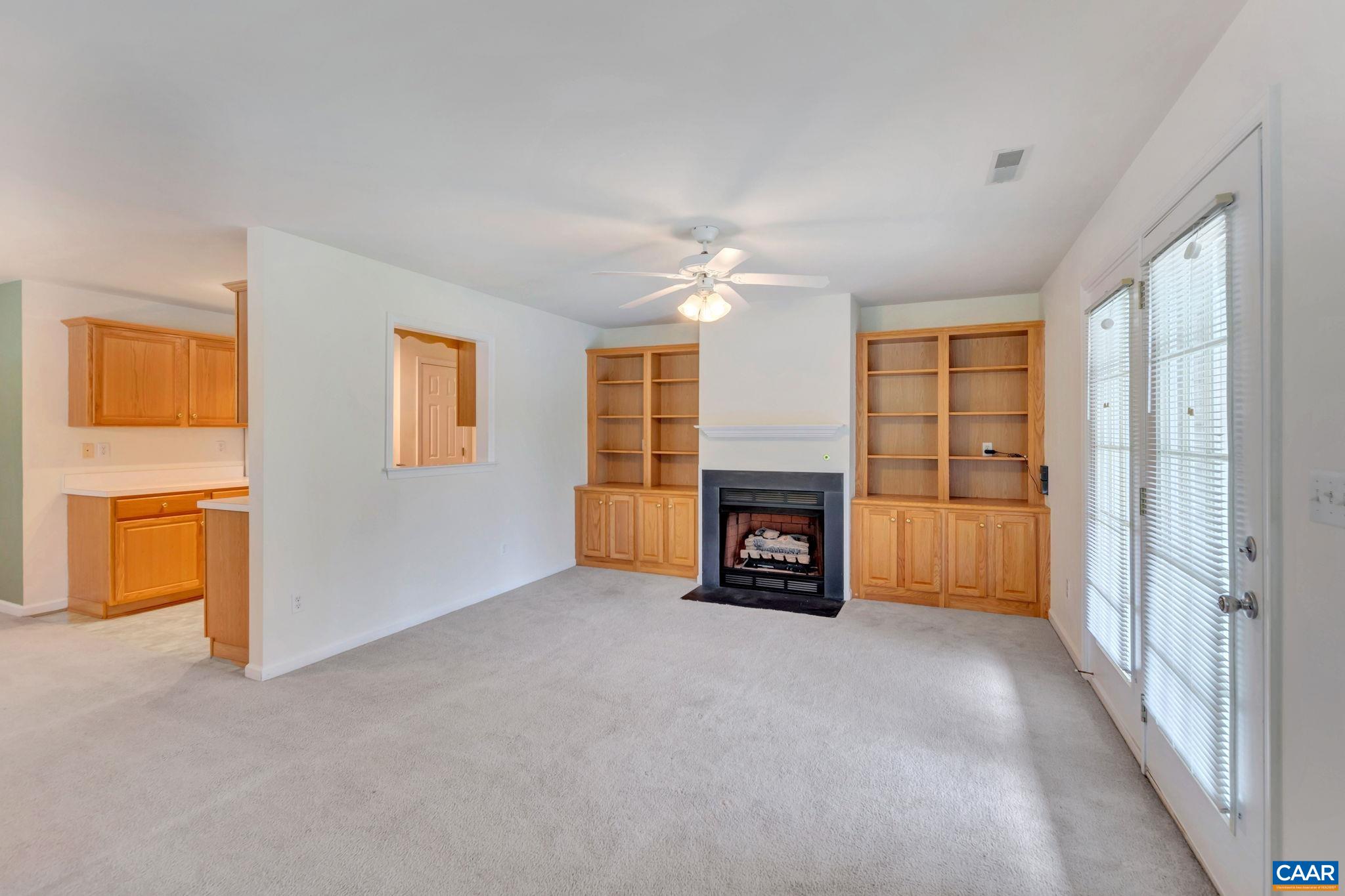 109 SUNDROPS CT