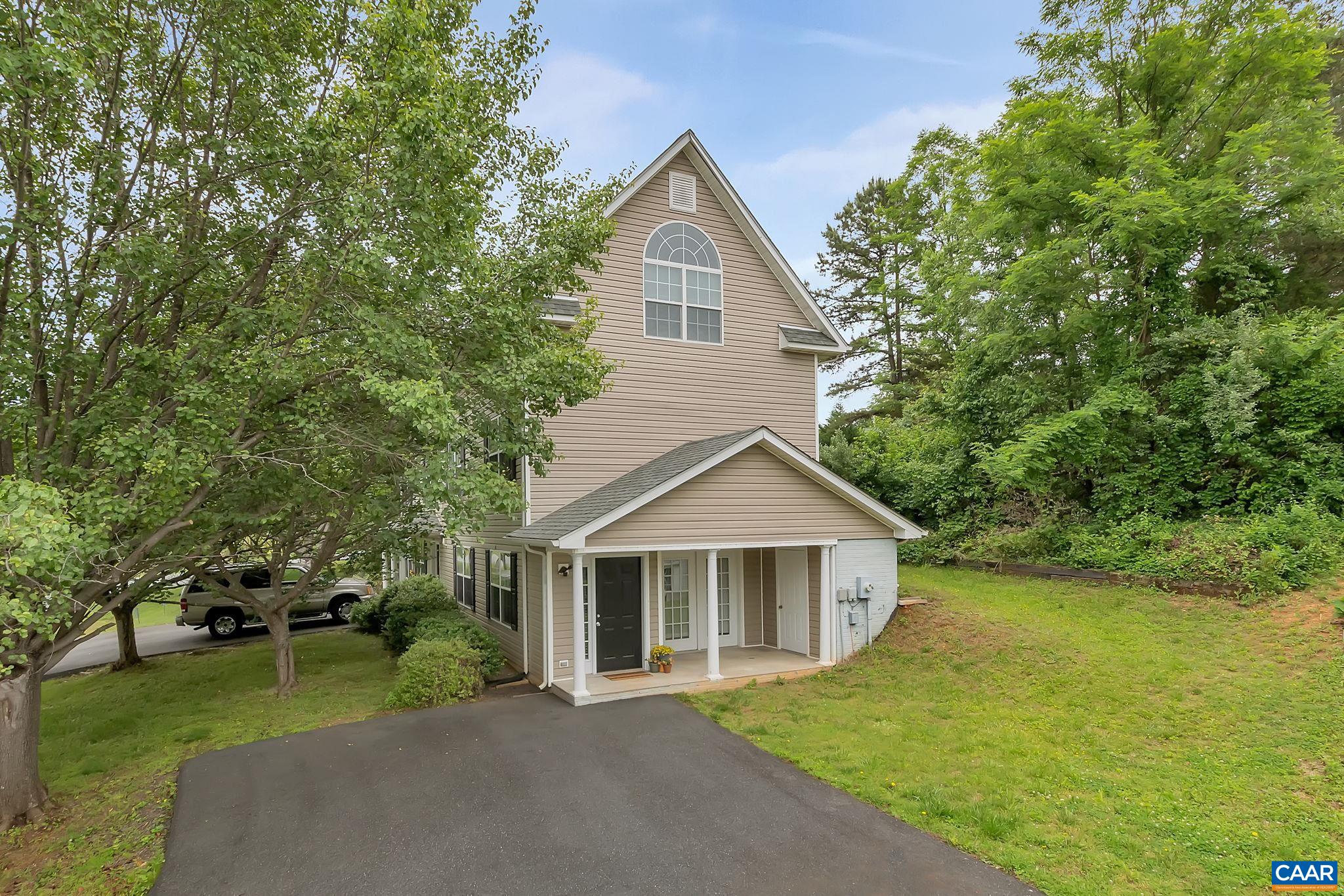 109 SUNDROPS CT