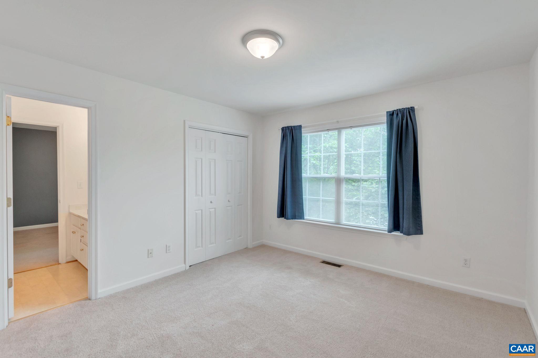 109 SUNDROPS CT