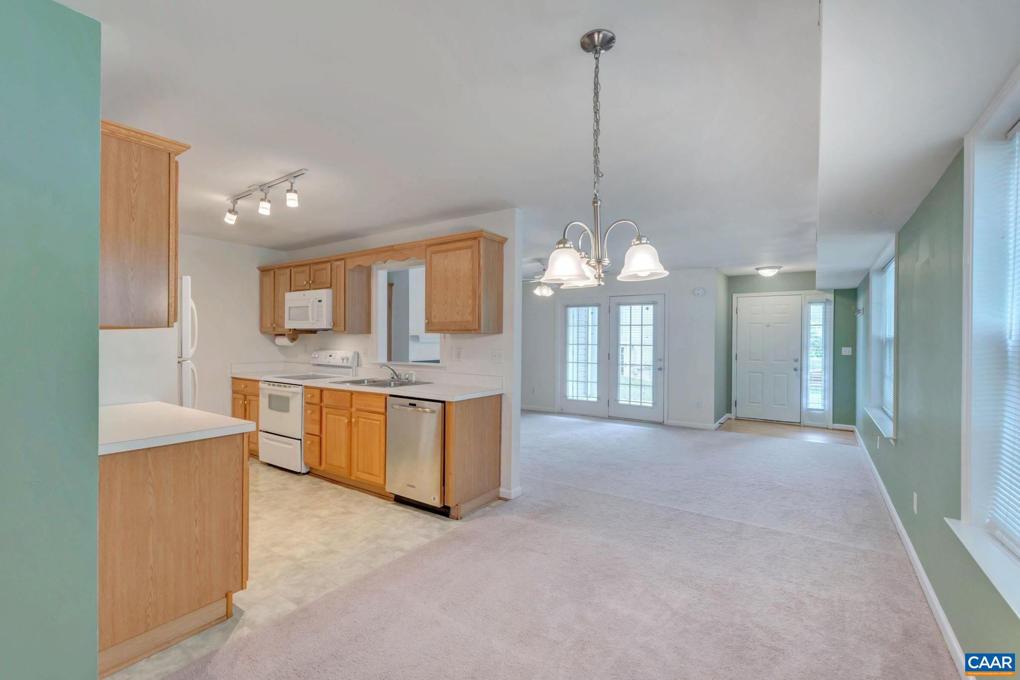 109 SUNDROPS CT