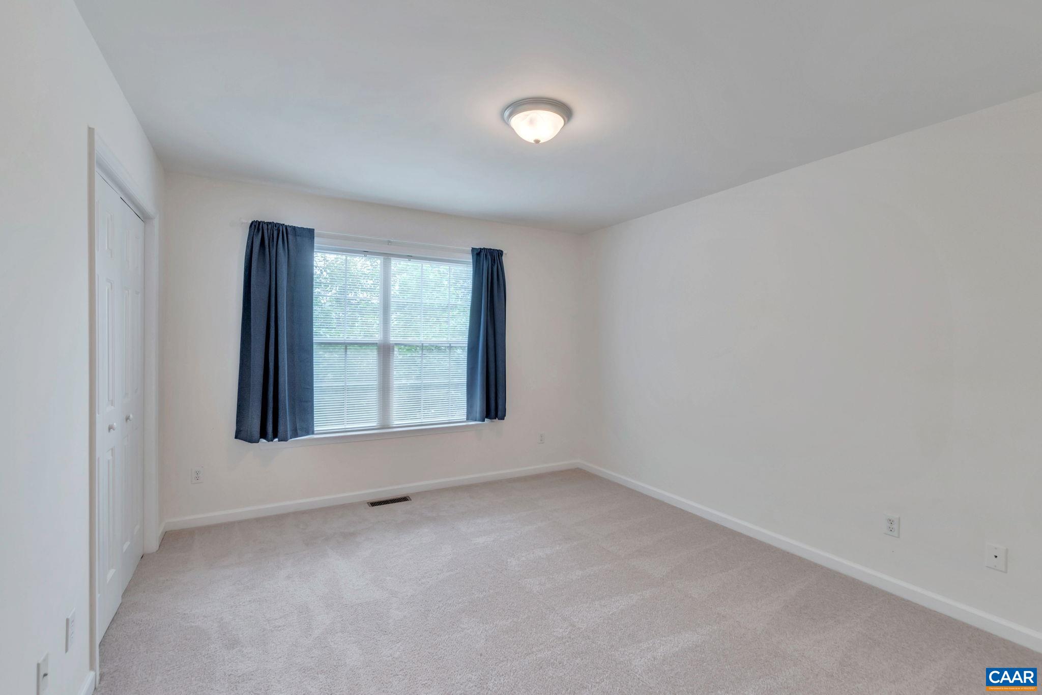 109 SUNDROPS CT