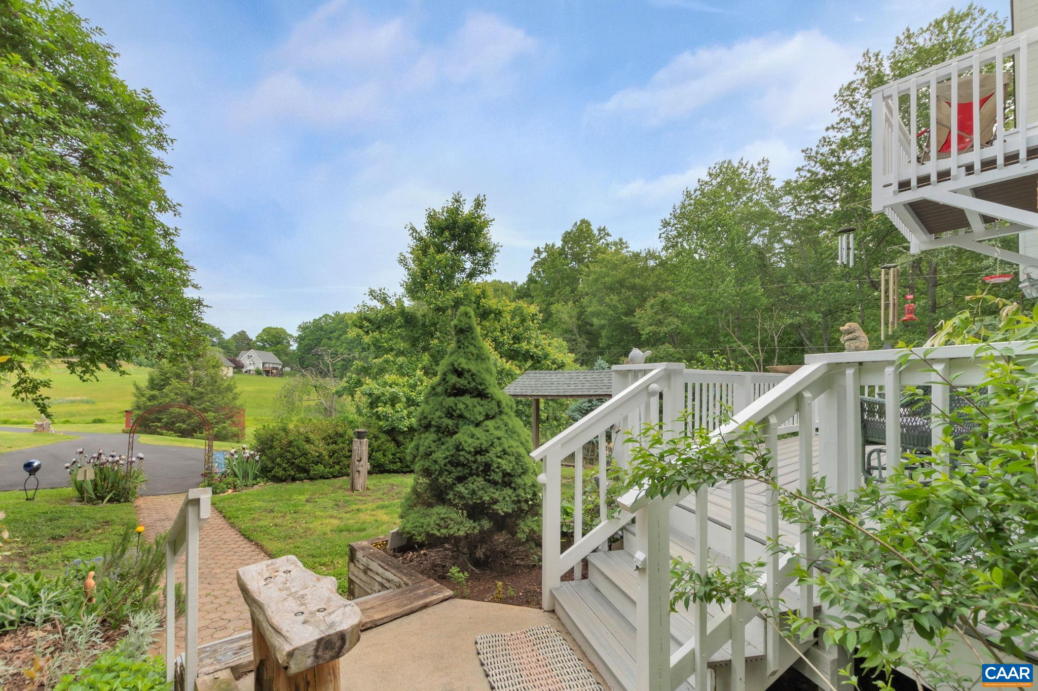 4199 HUFF HOLLOW RD