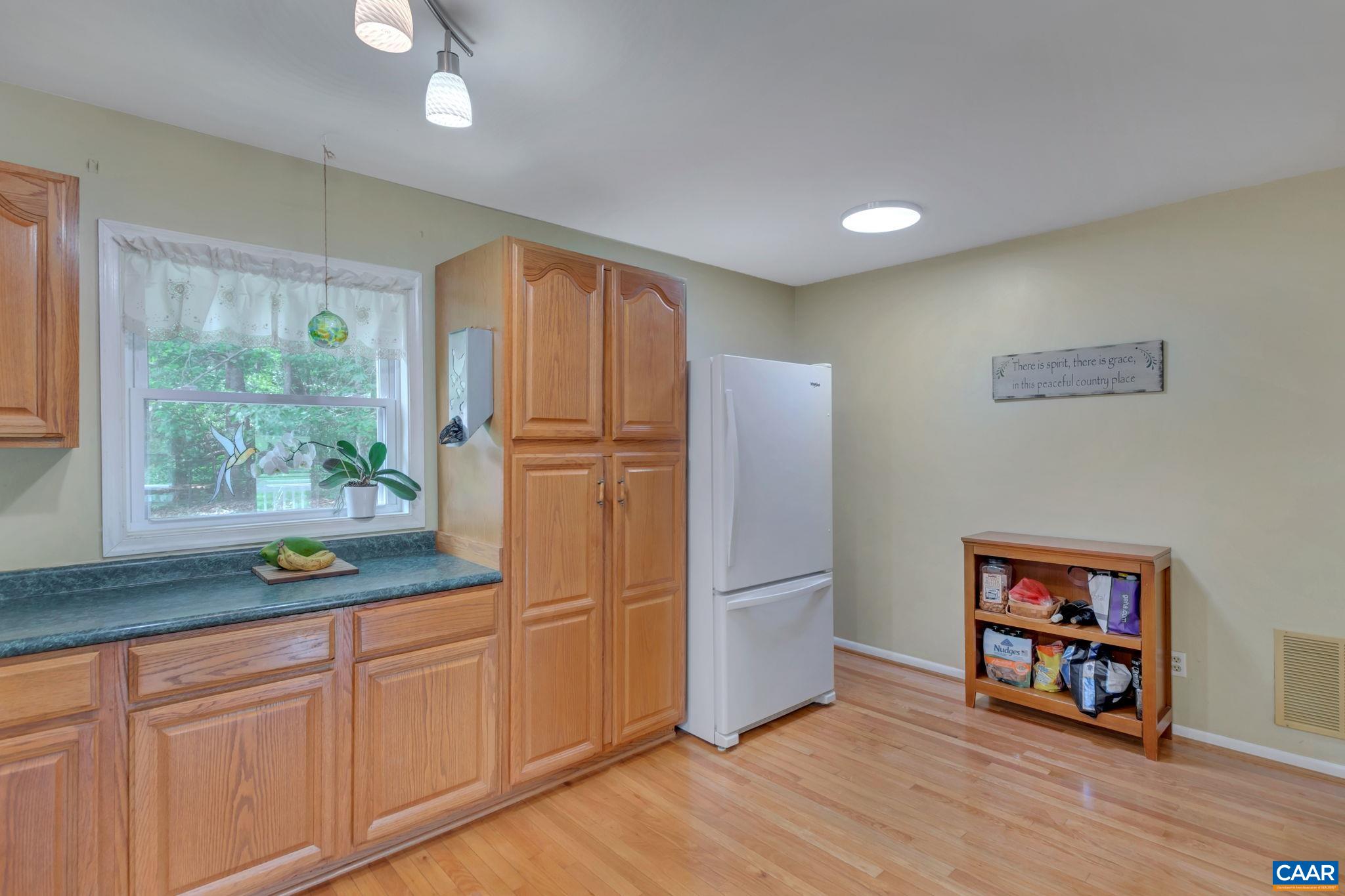 4199 HUFF HOLLOW RD