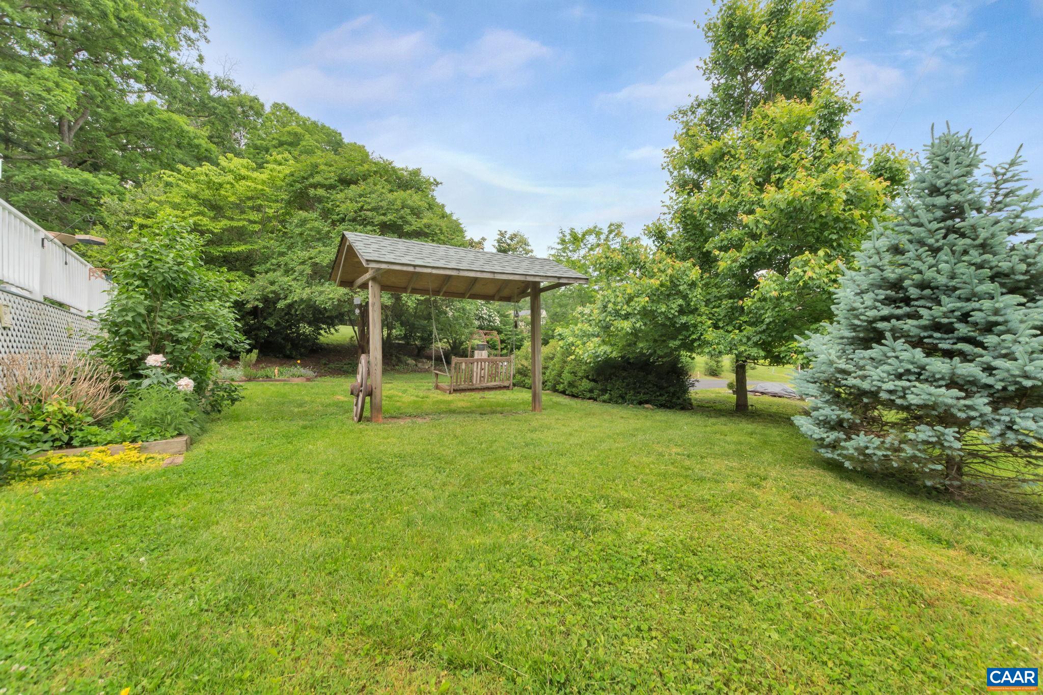 4199 HUFF HOLLOW RD