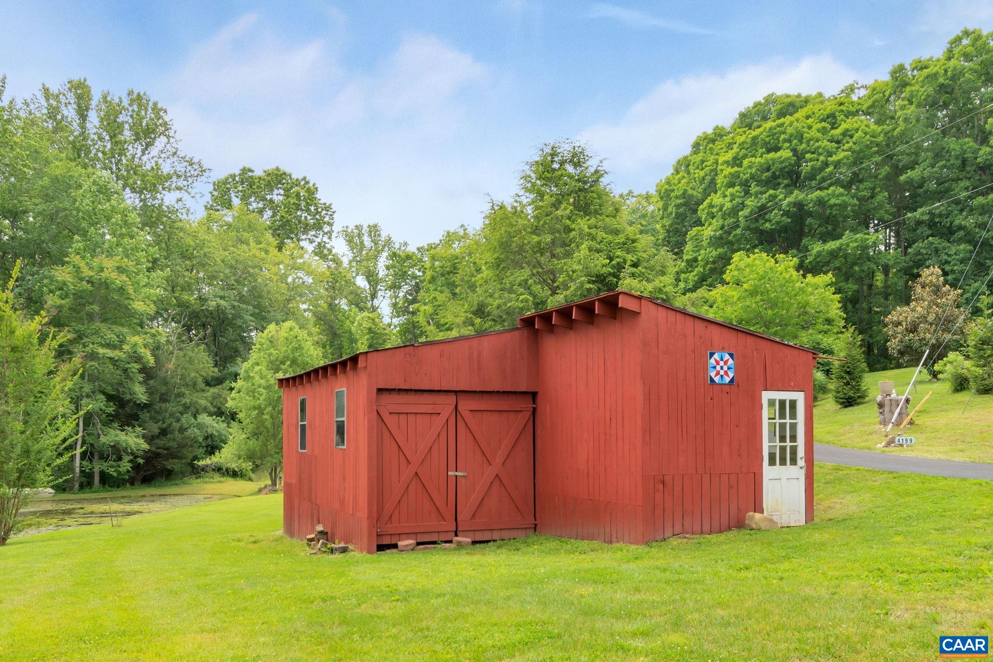 4199 HUFF HOLLOW RD