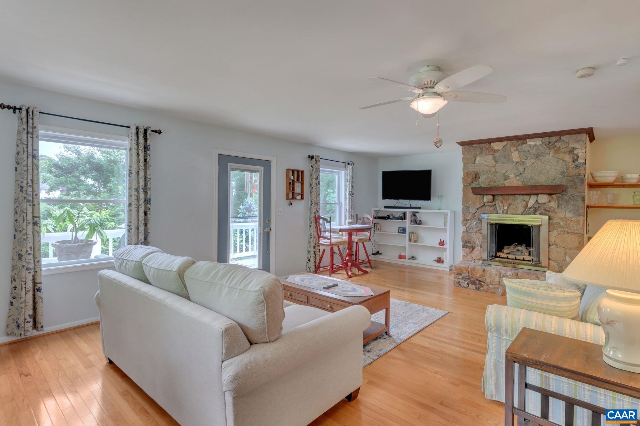 4199 HUFF HOLLOW RD