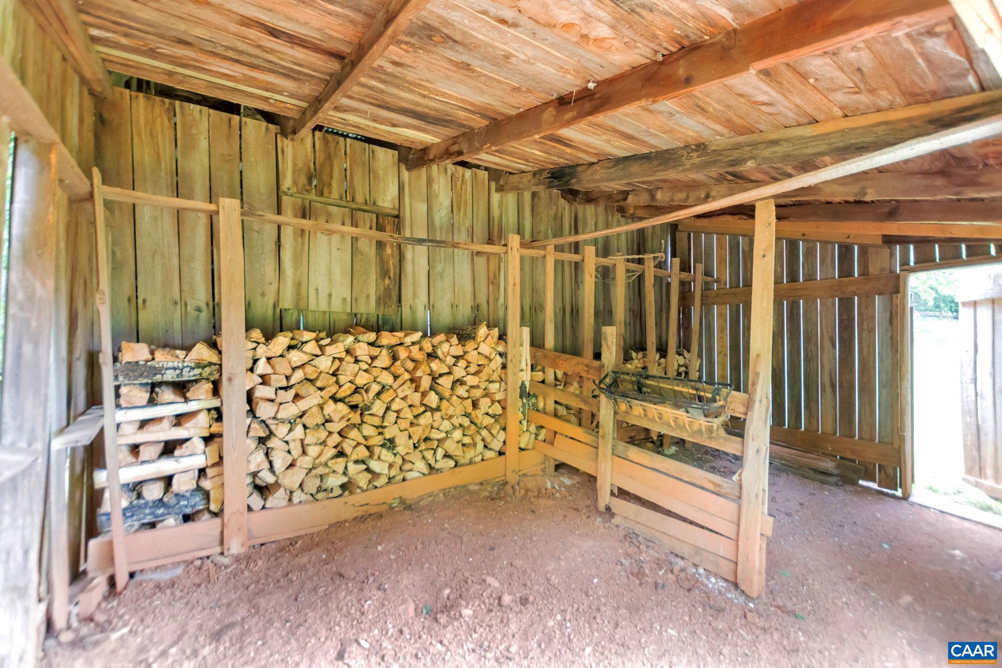 4199 HUFF HOLLOW RD