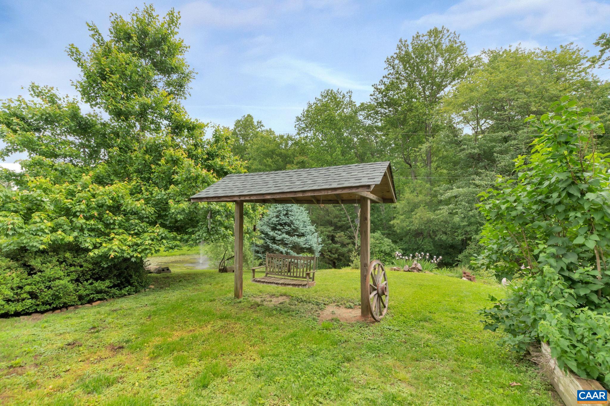 4199 HUFF HOLLOW RD