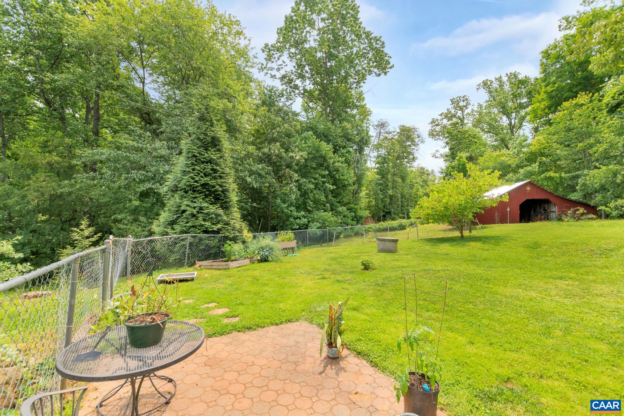 4199 HUFF HOLLOW RD