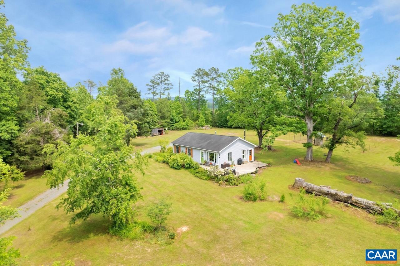 1426 SUNNY MEADOWS DR