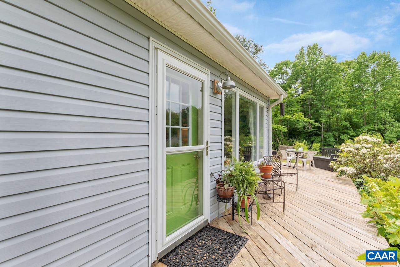 1426 SUNNY MEADOWS DR
